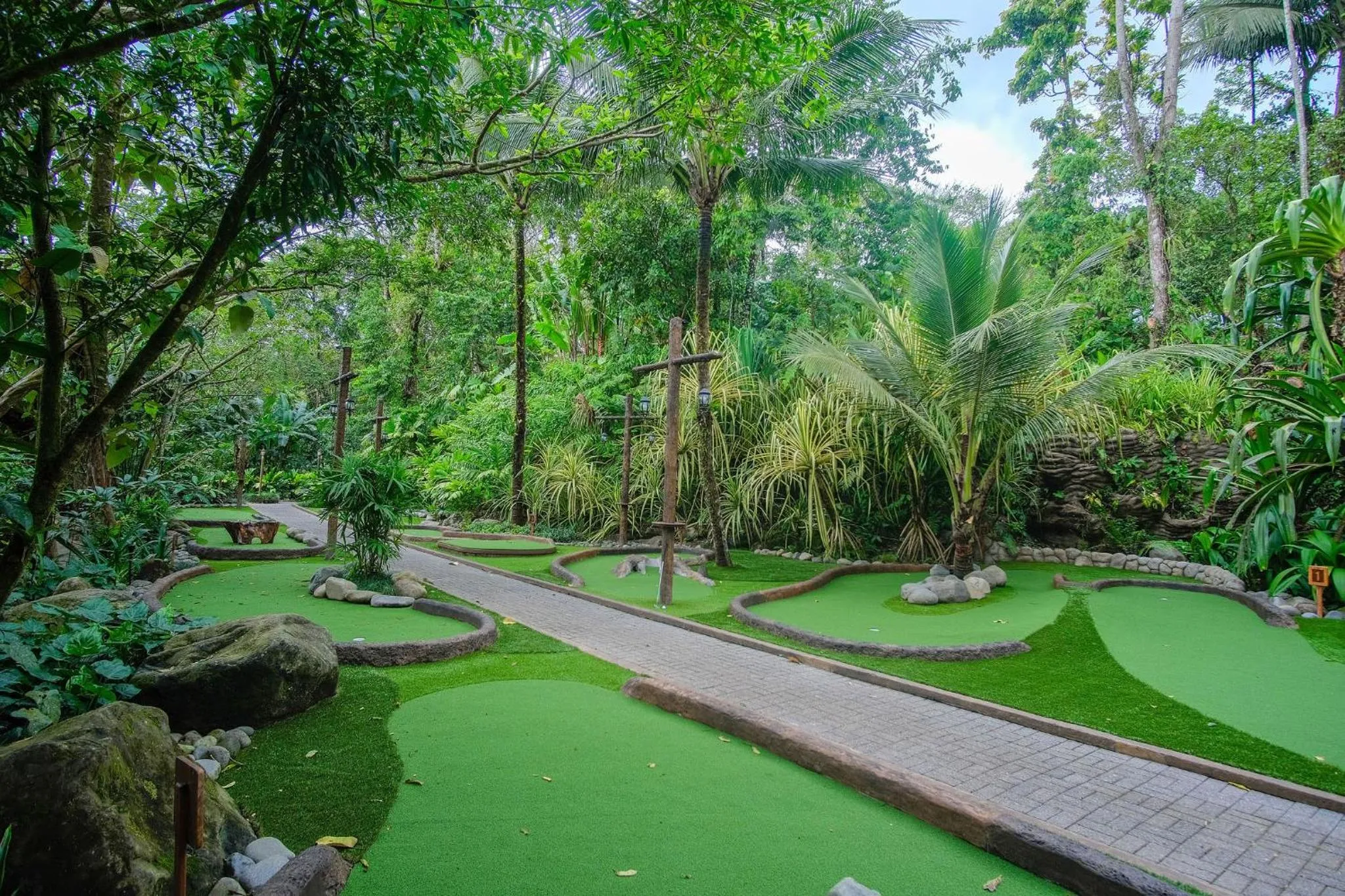 Minigolf in The Springs Resort & Spa at Arenal