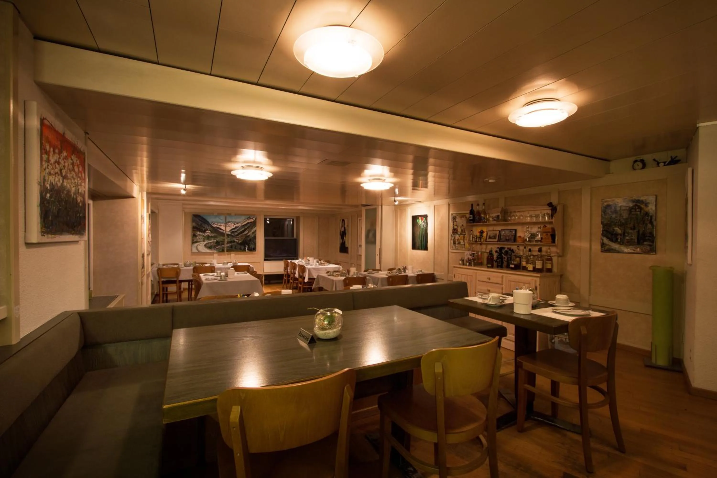 Restaurant/places to eat in Hotel Gerig