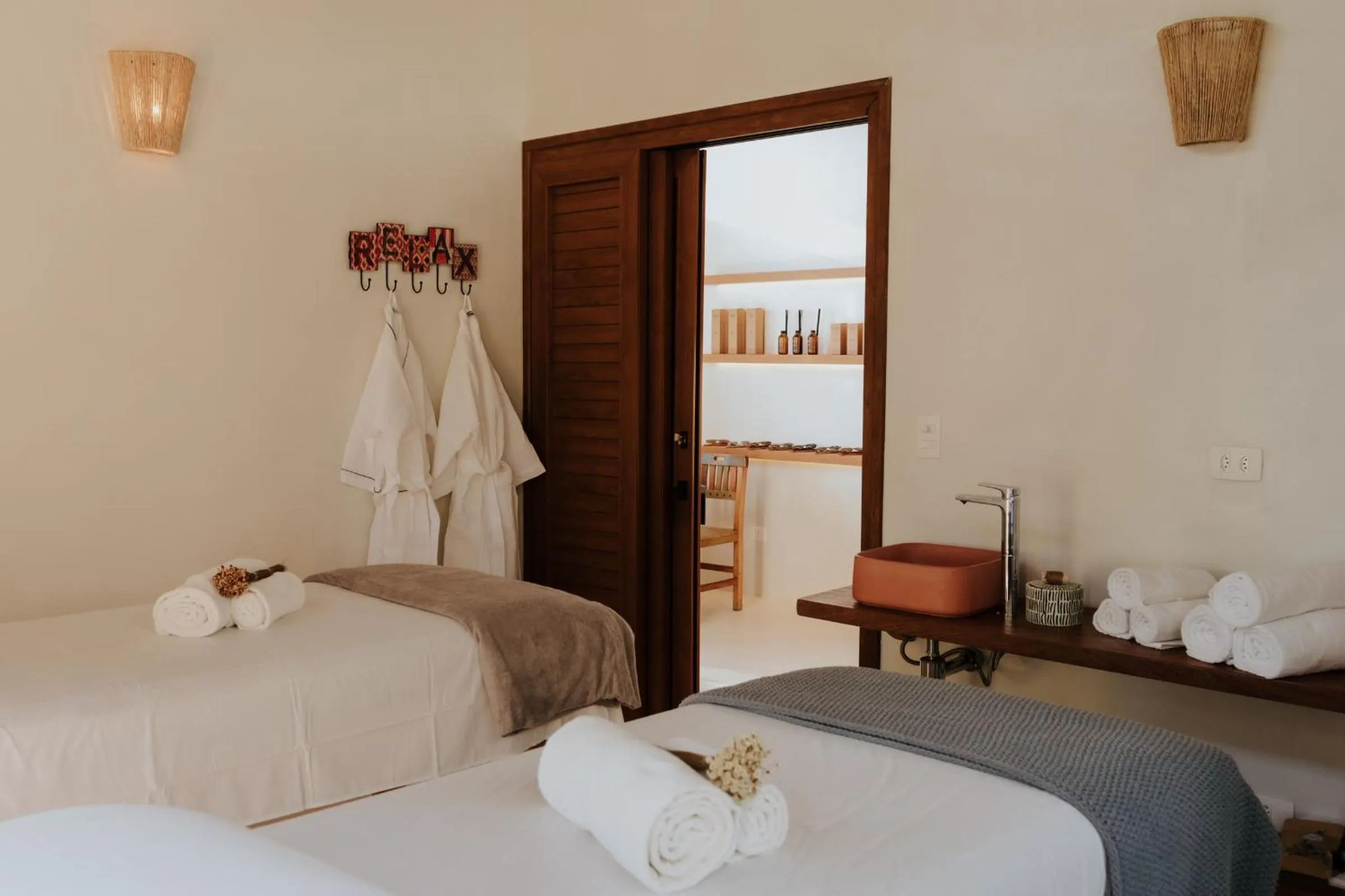 Massage, Bed in Hotel Mercedes