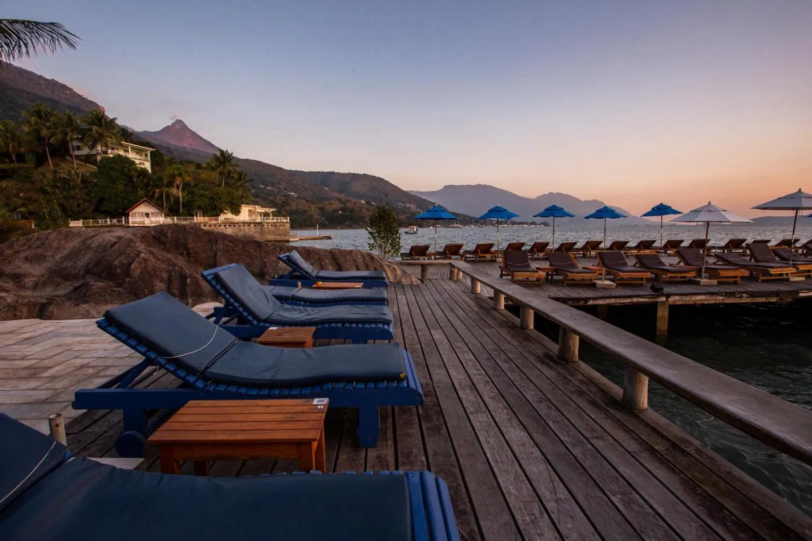 Pool view in Hotel Mercedes