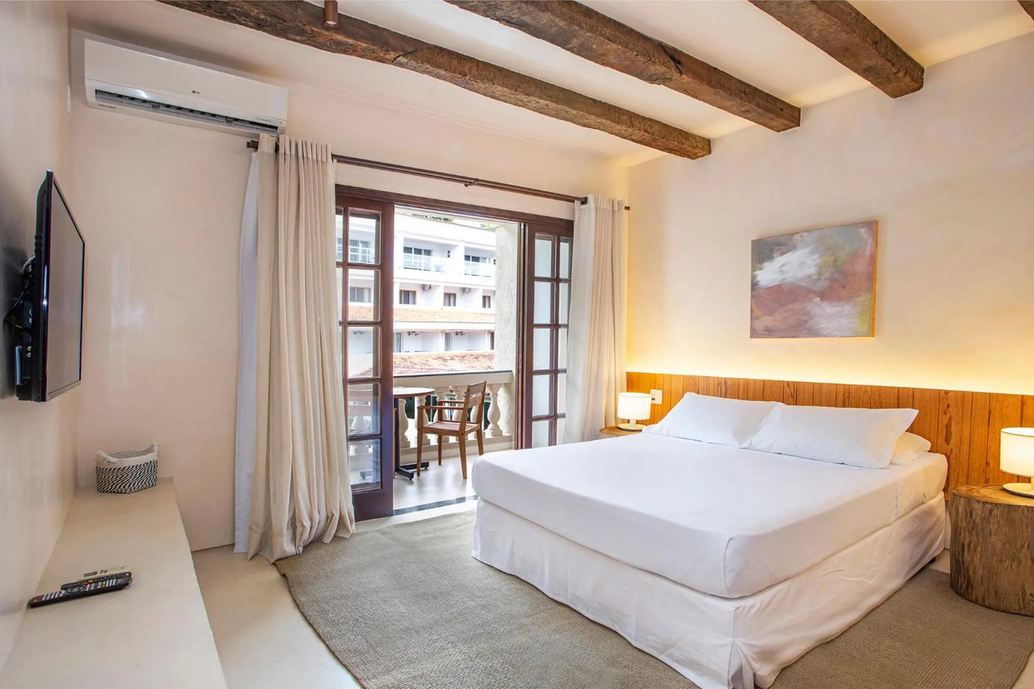 Bed in Hotel Mercedes