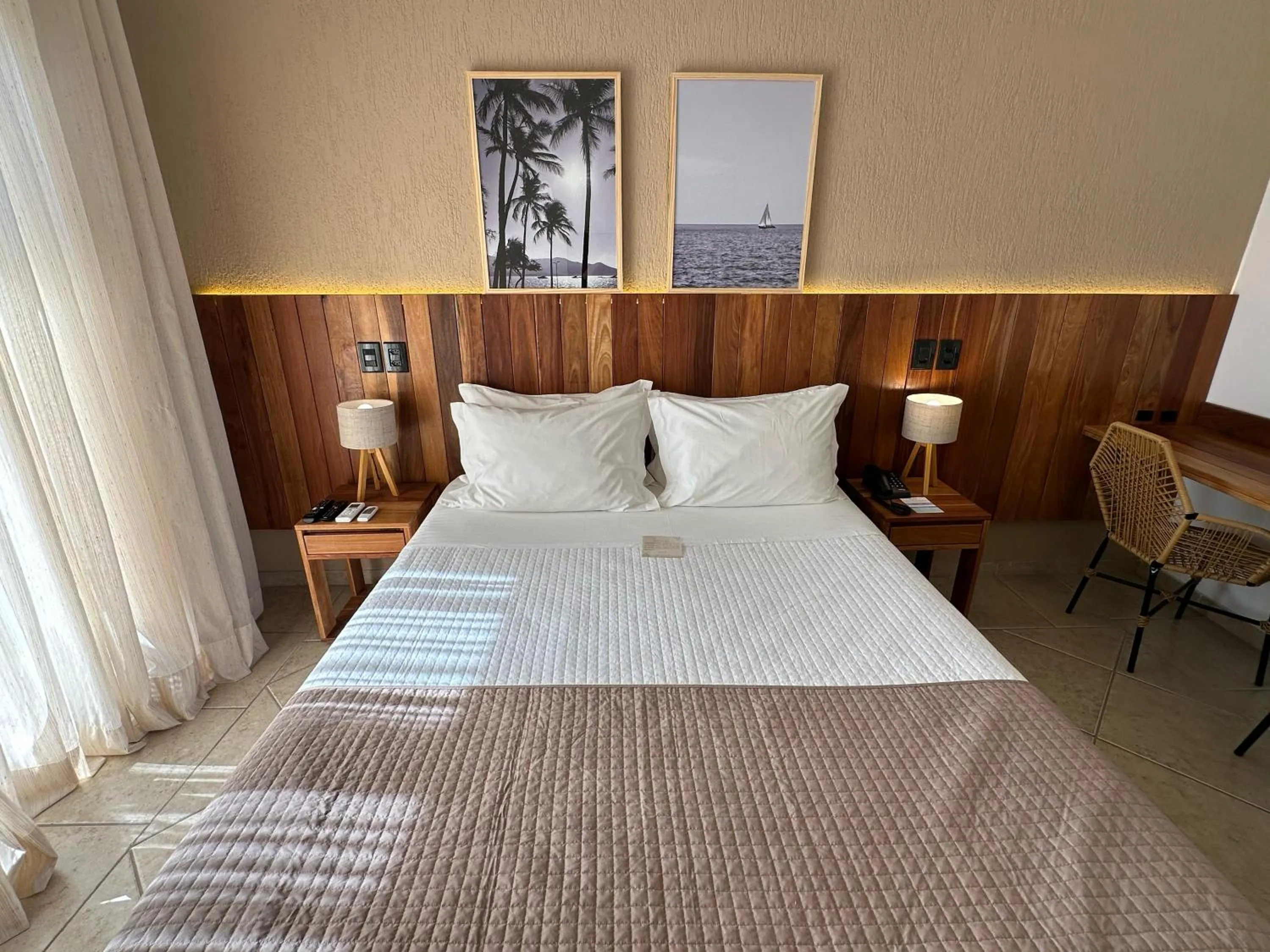 Bed in Hotel Mercedes