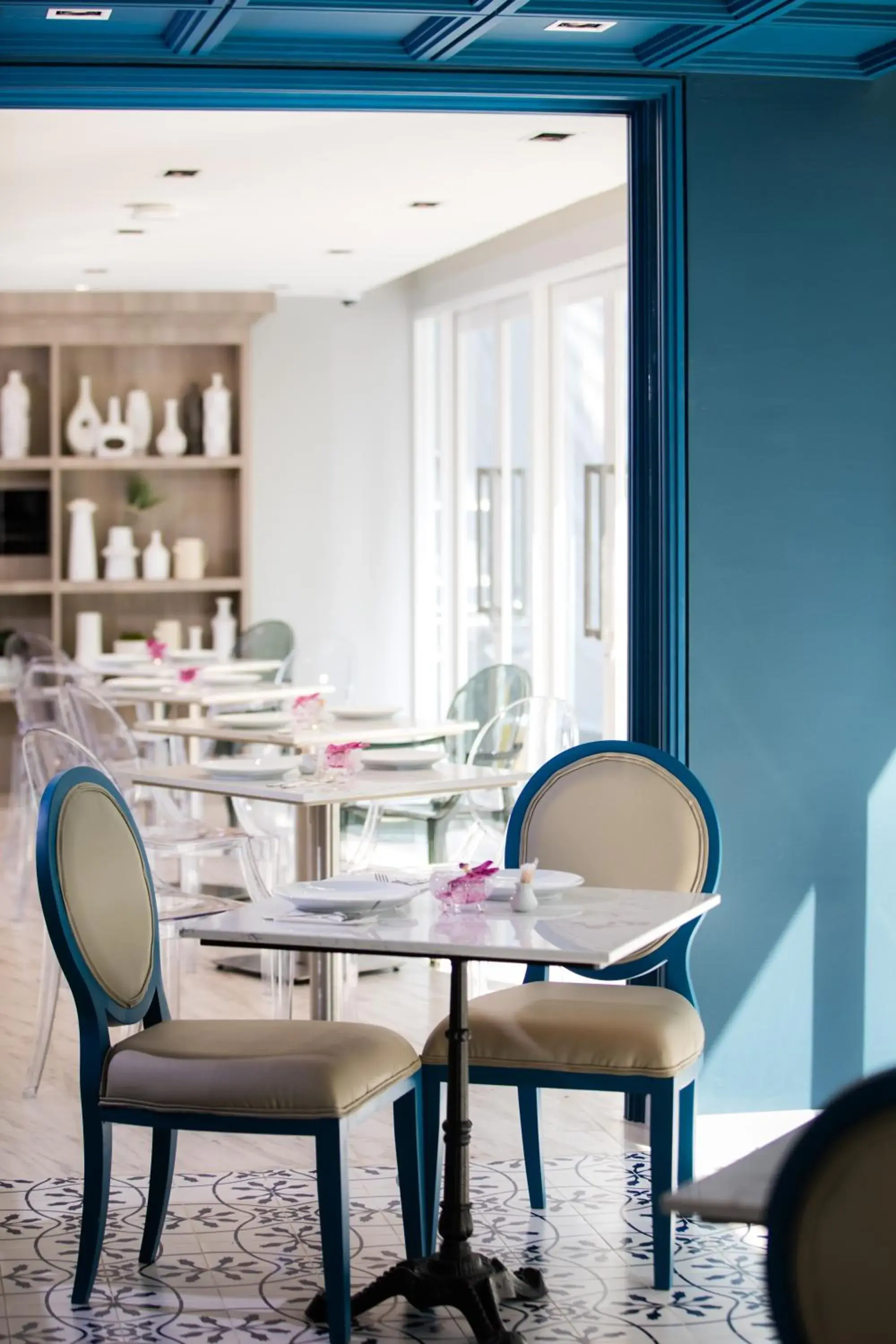 Restaurant/places to eat in Hotel Tranz Restaurant/places to eat in Hotel Tranz