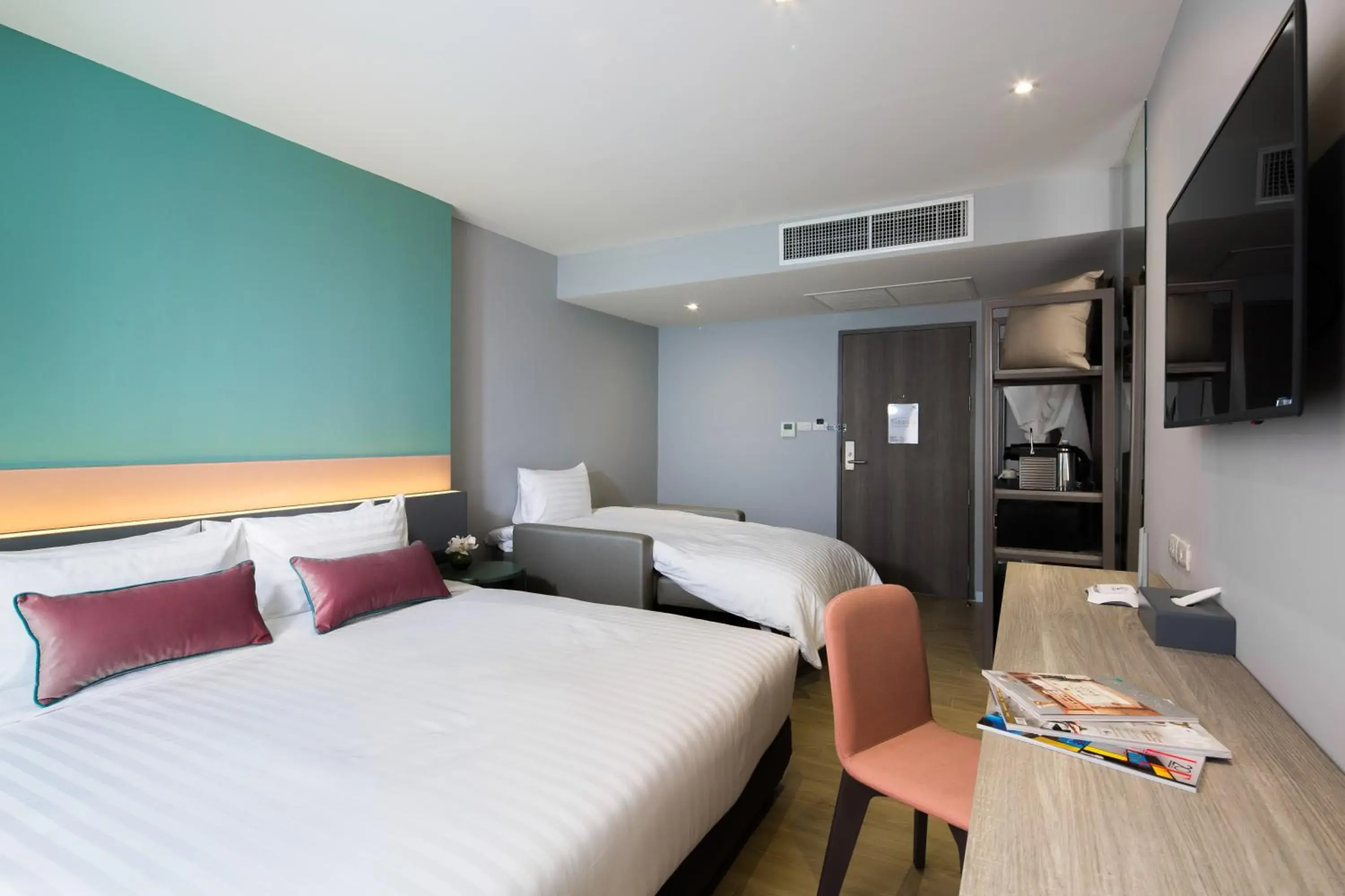 Photo of the whole room, Bed in Hotel Tranz Photo of the whole room, Bed in Hotel Tranz