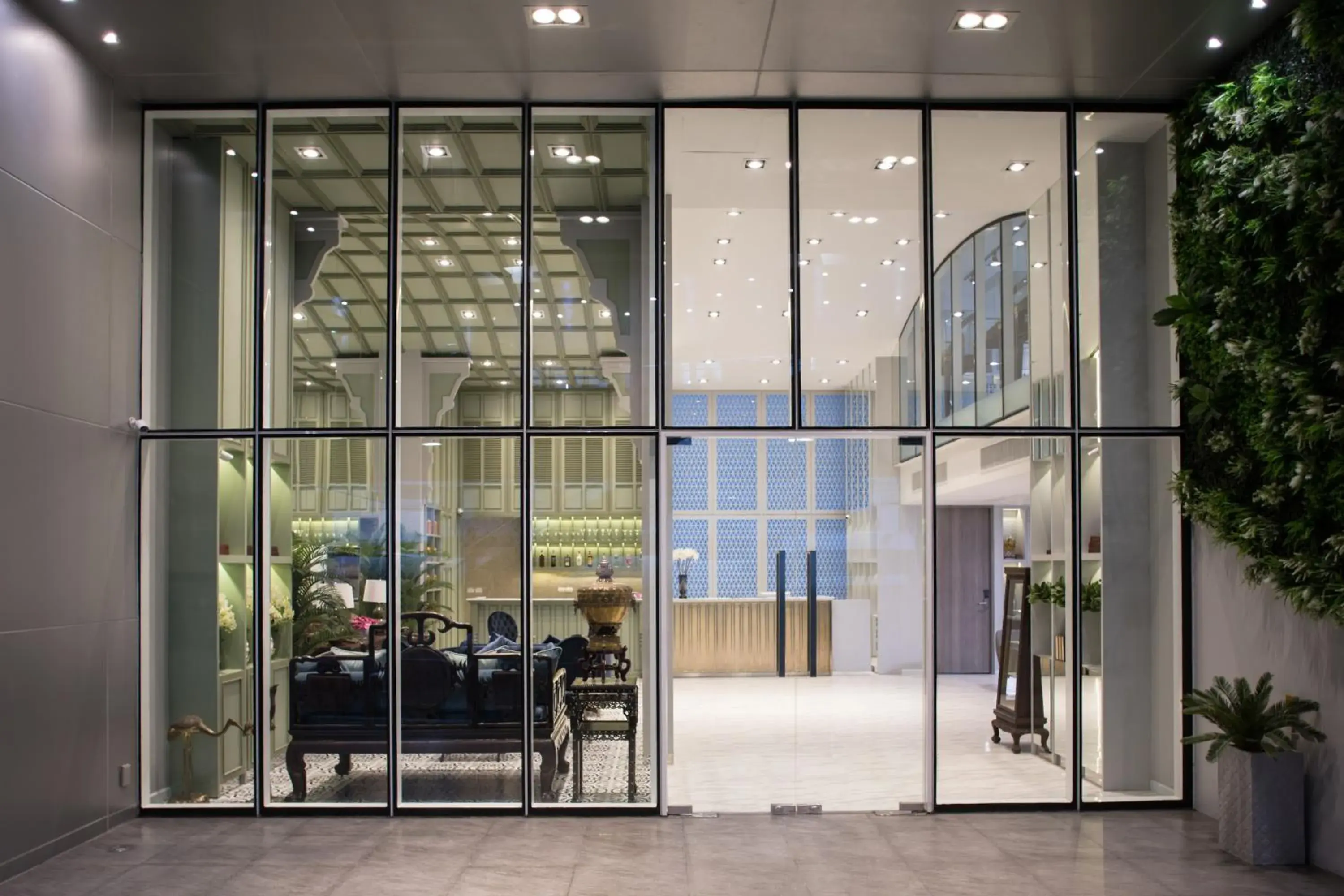 Facade/entrance in Hotel Tranz Facade/entrance in Hotel Tranz