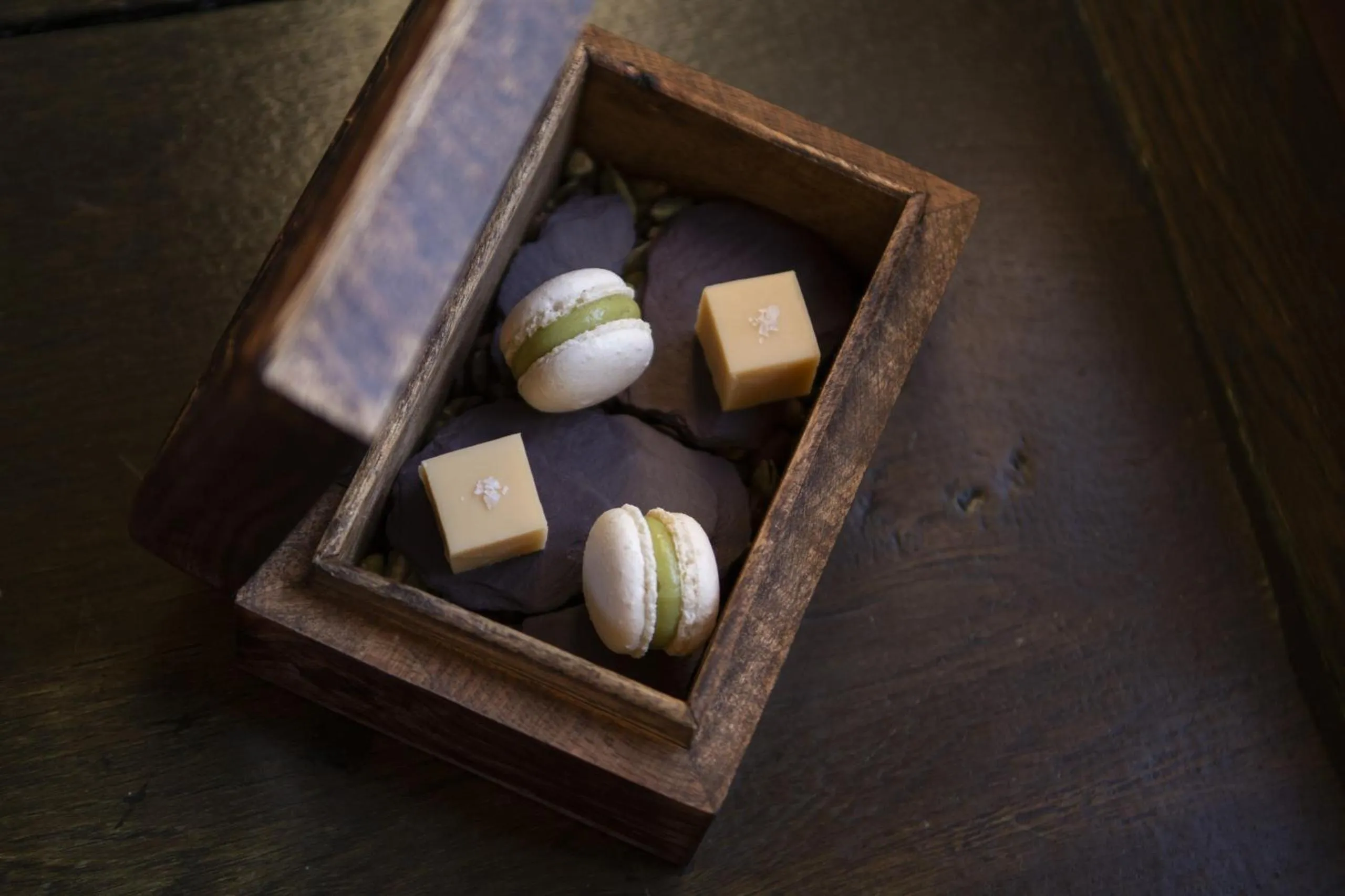 Food and drinks in Old Downton Lodge