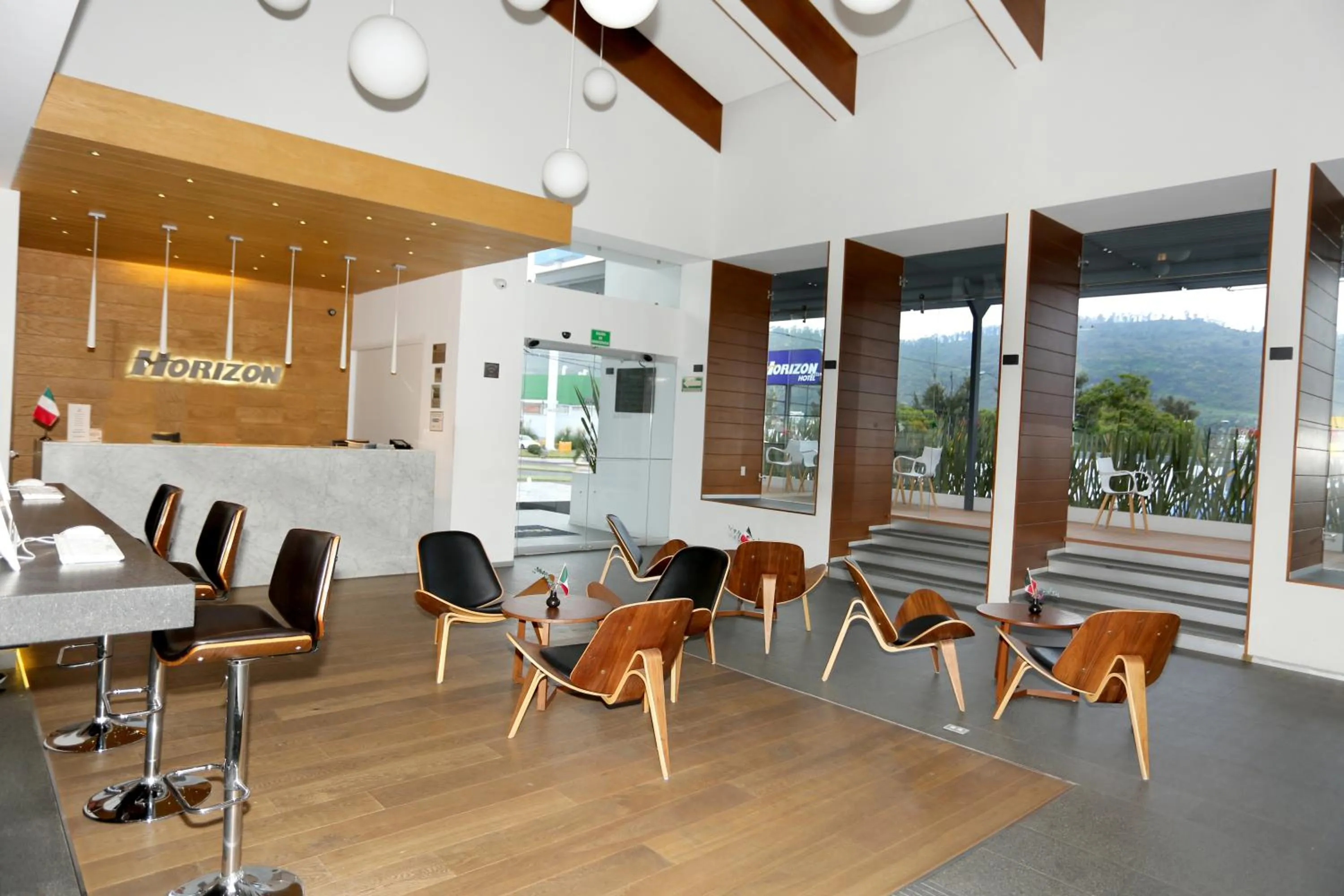 Lobby or reception in Hotel Horizon & Convention Center