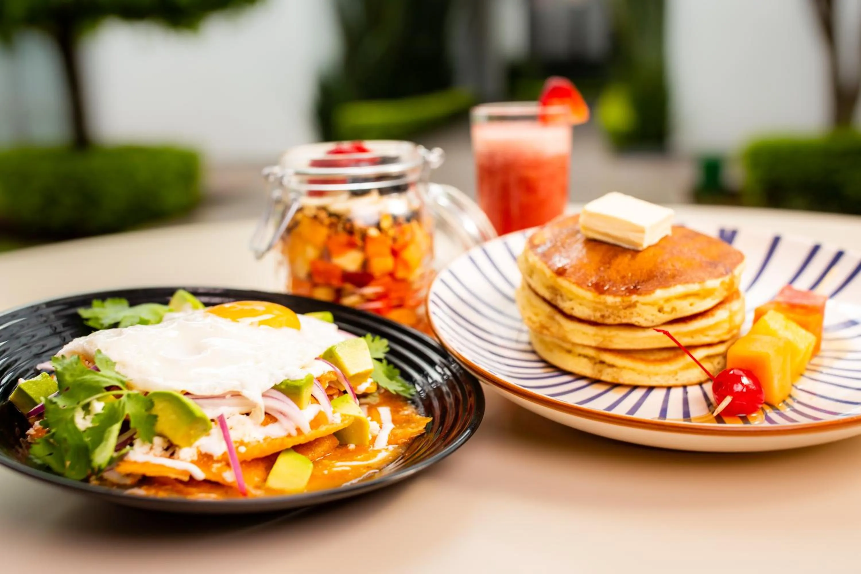 Restaurant/places to eat in Hotel Horizon & Convention Center