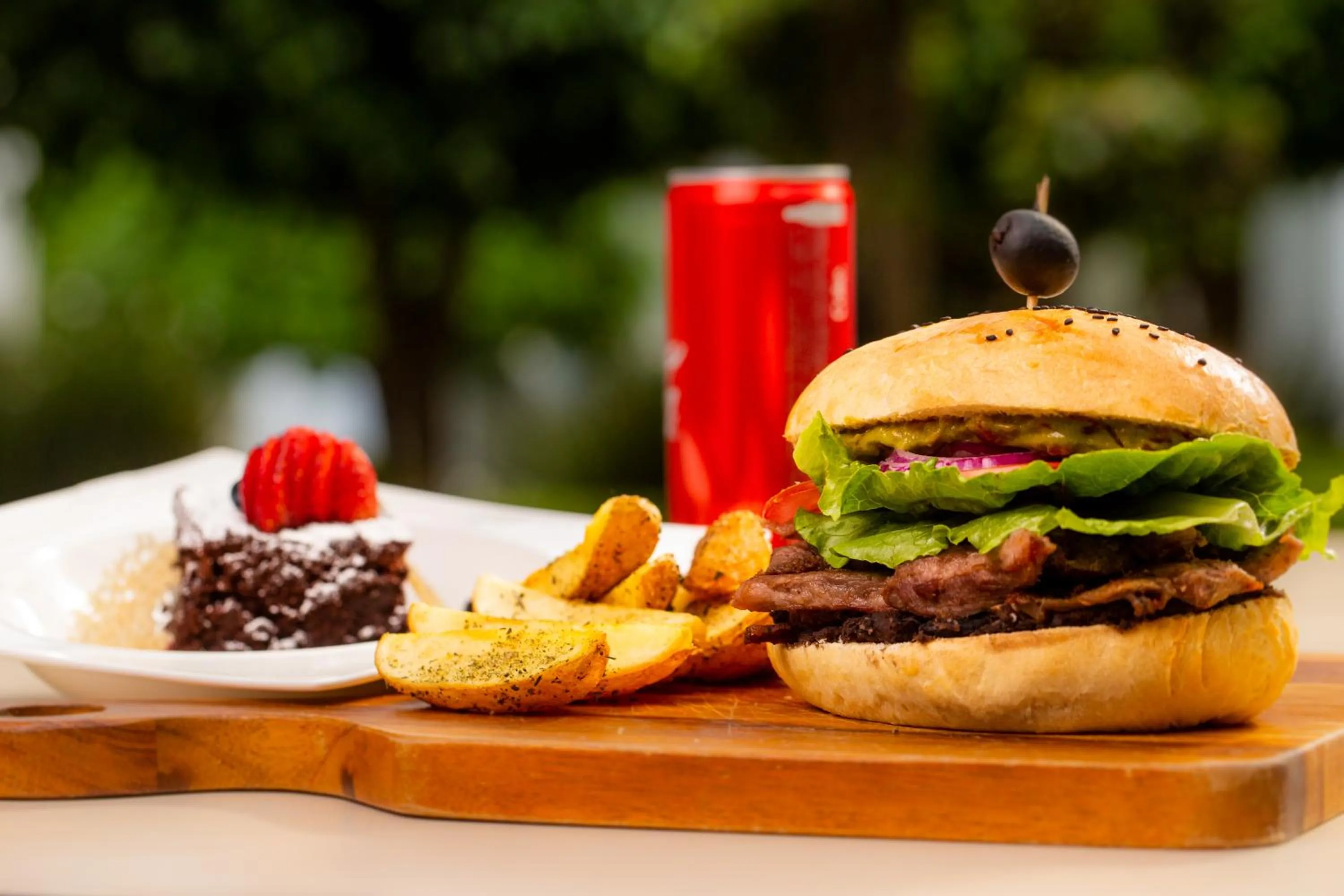 Restaurant/places to eat in Hotel Horizon & Convention Center