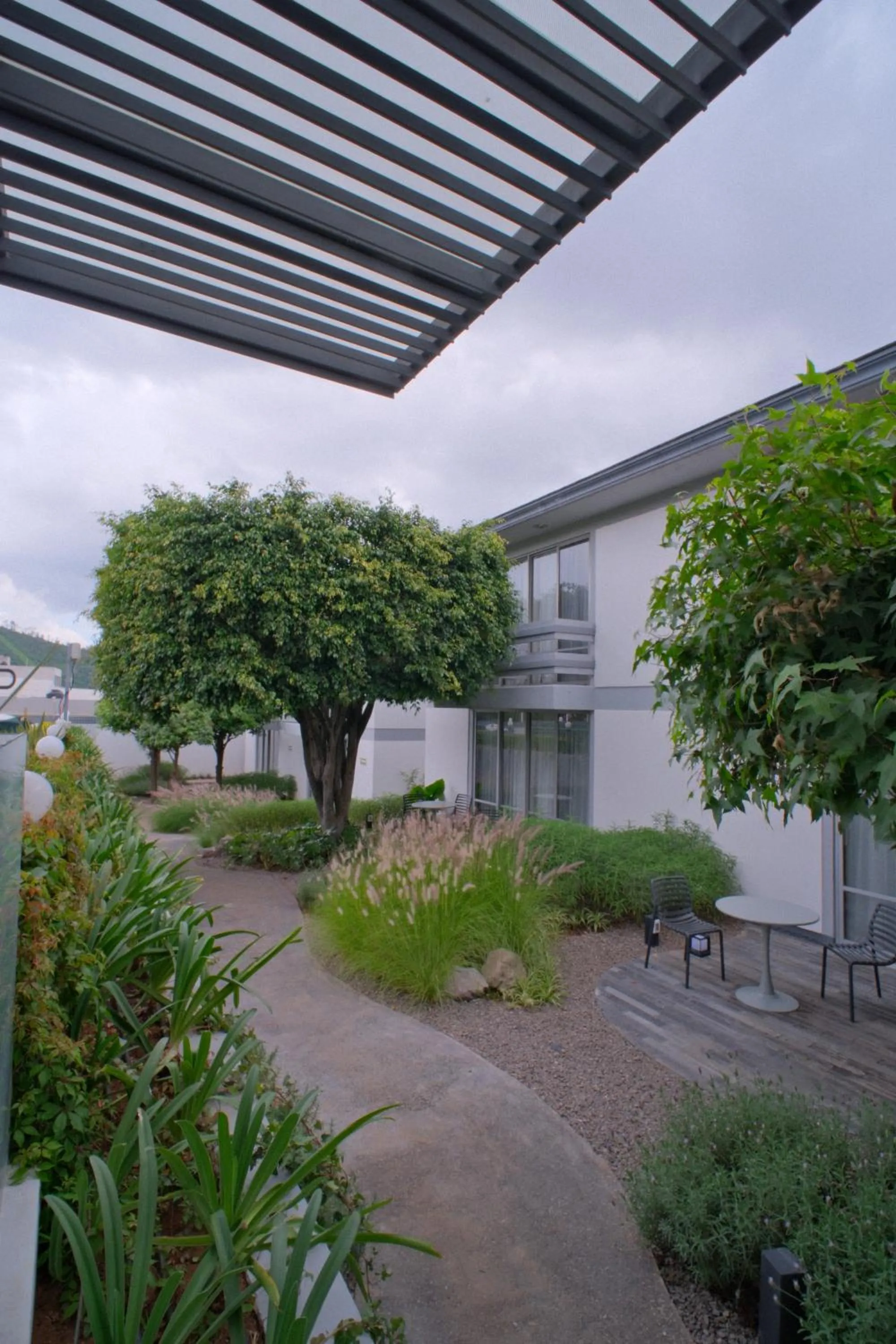 Garden view in Hotel Horizon & Convention Center