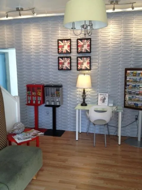 Lobby or reception in Miami Springs Inn