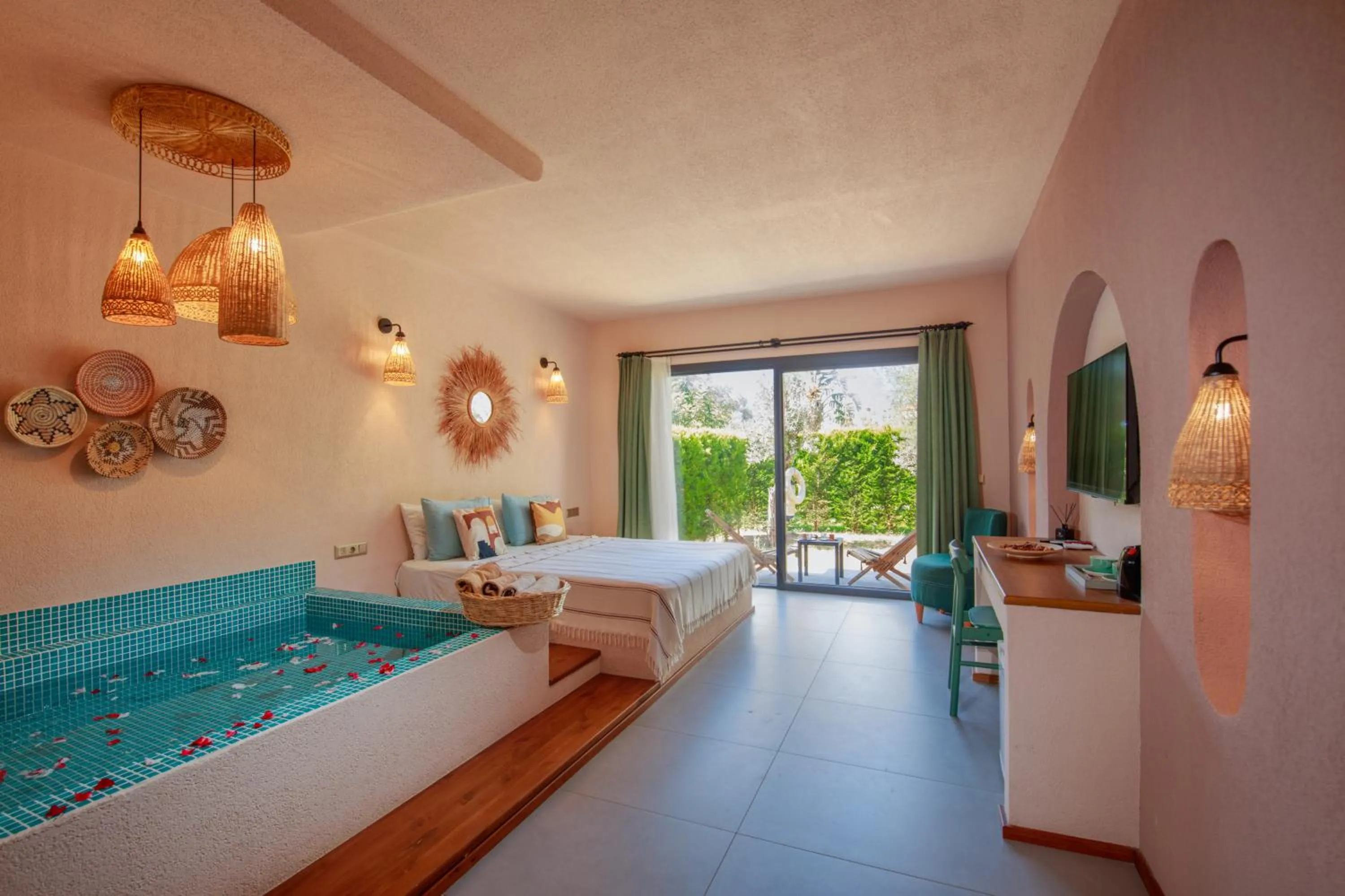 Photo of the whole room in Z Exclusive Hotel and Villas