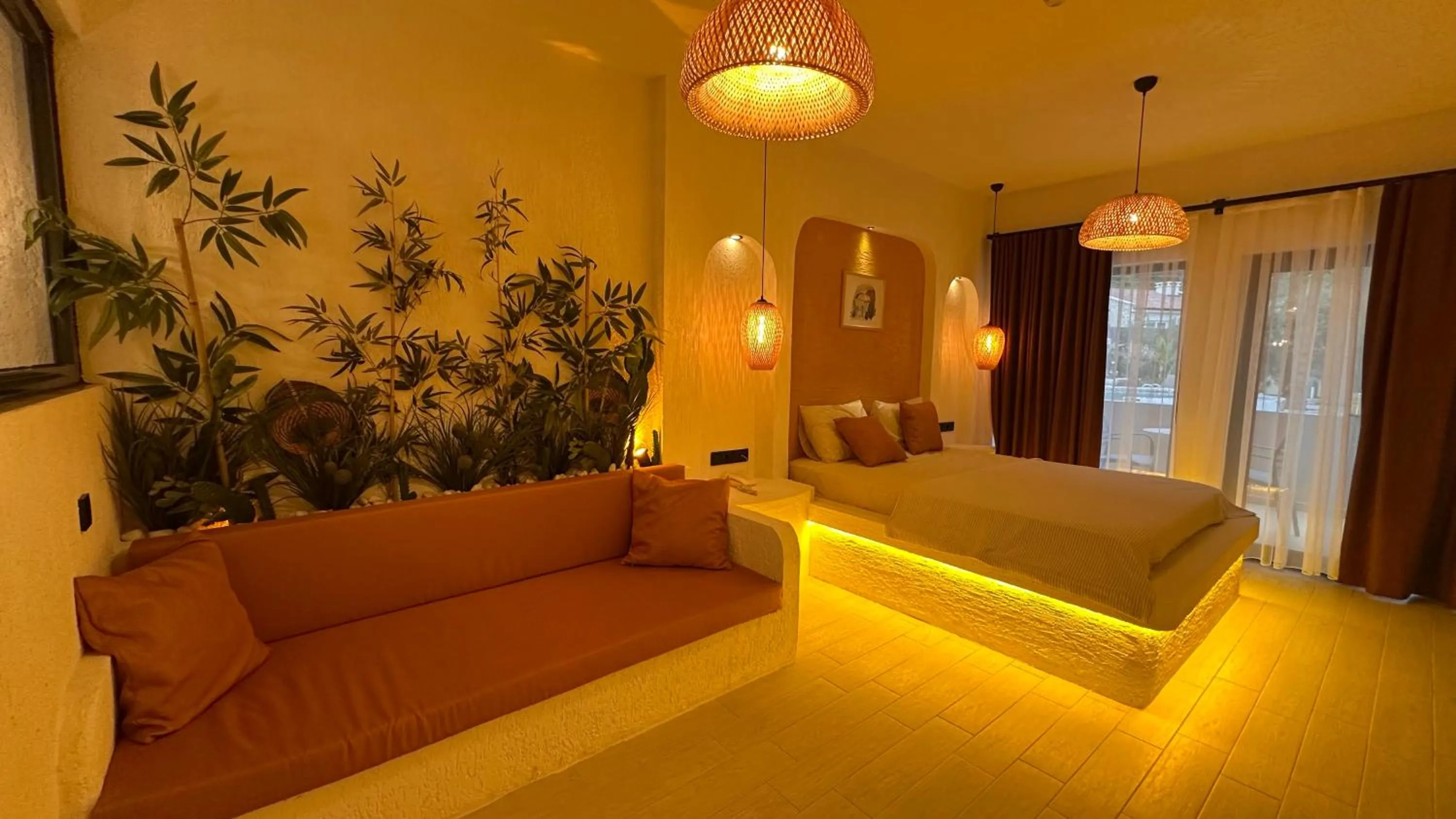 Photo of the whole room in Z Exclusive Hotel and Villas