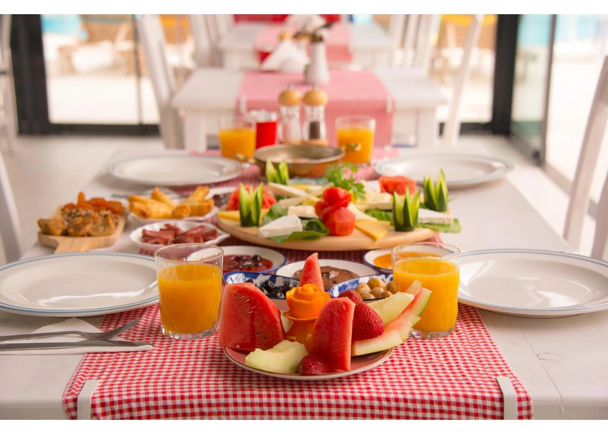 Food and drinks in Z Exclusive Hotel and Villas