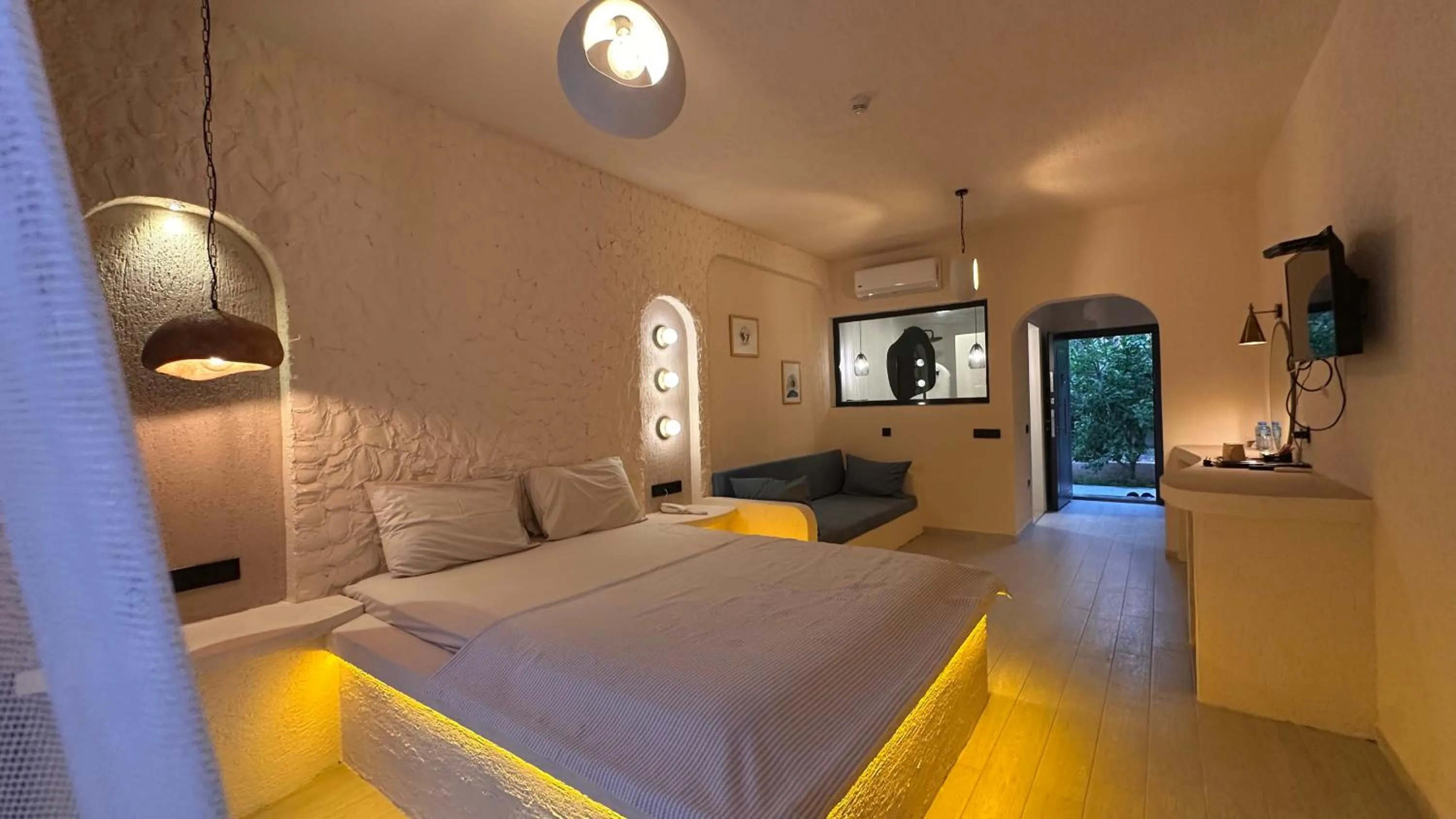 Bed in Z Exclusive Hotel and Villas