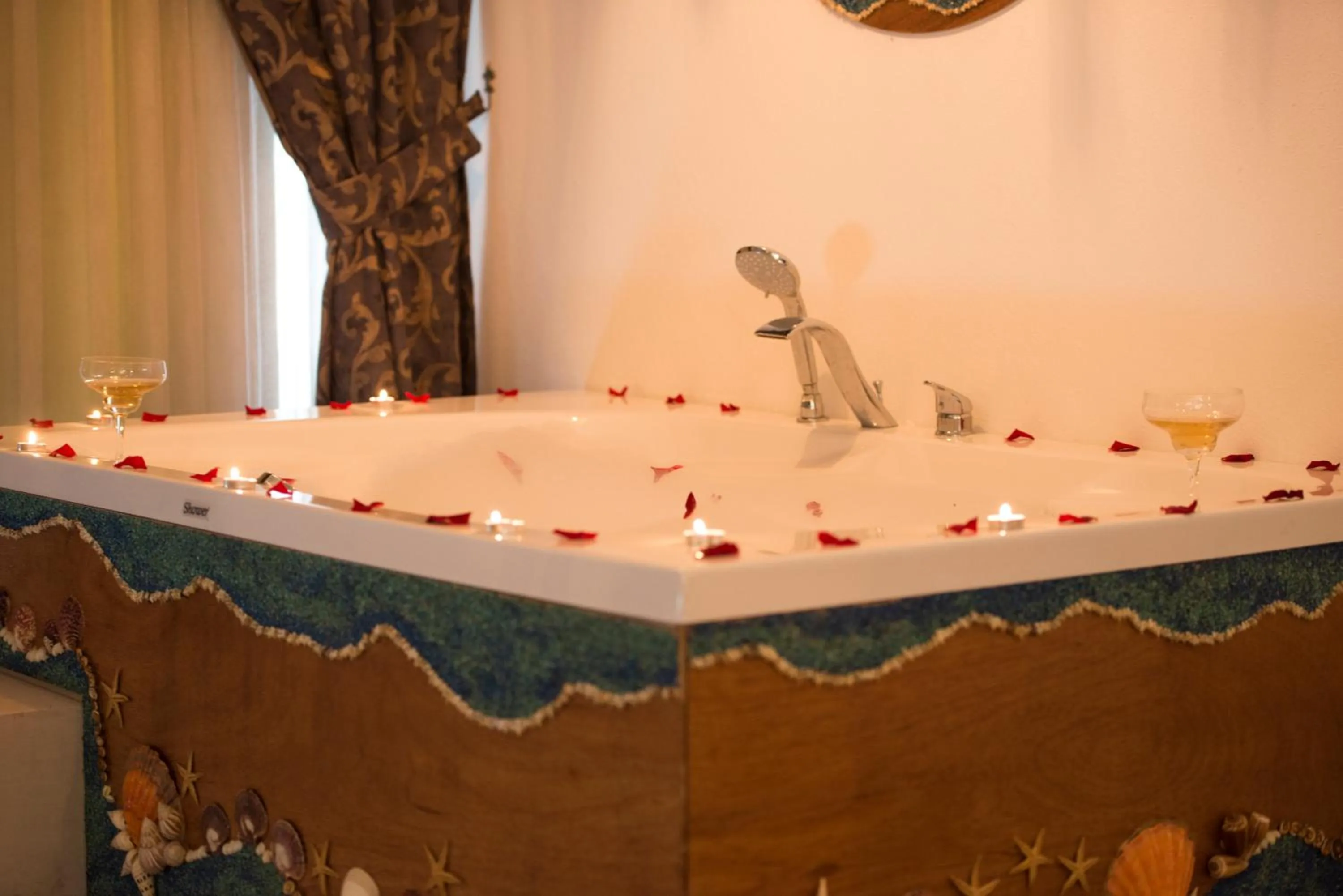 Hot Tub in Z Exclusive Hotel and Villas