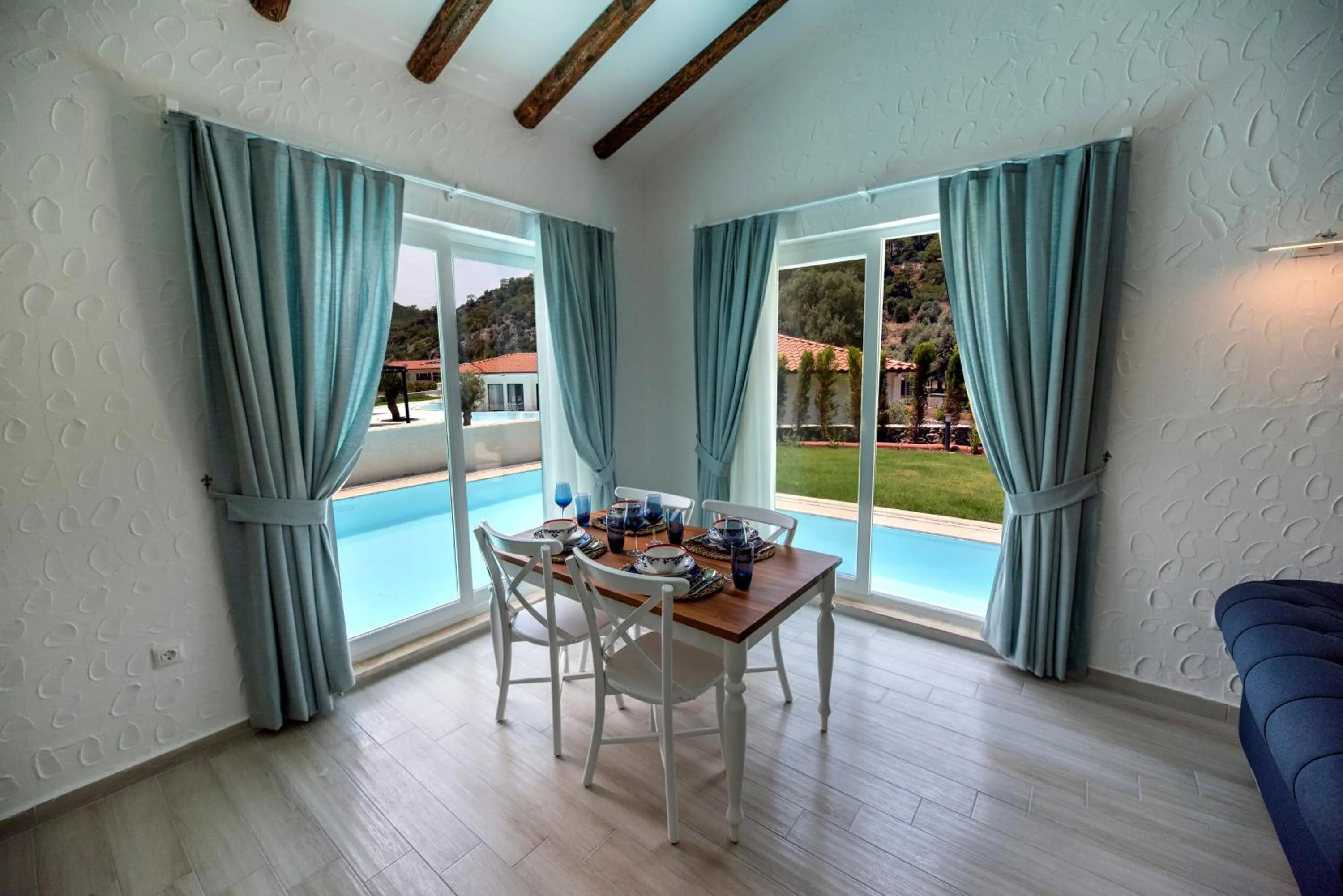 Dining area in Z Exclusive Hotel and Villas