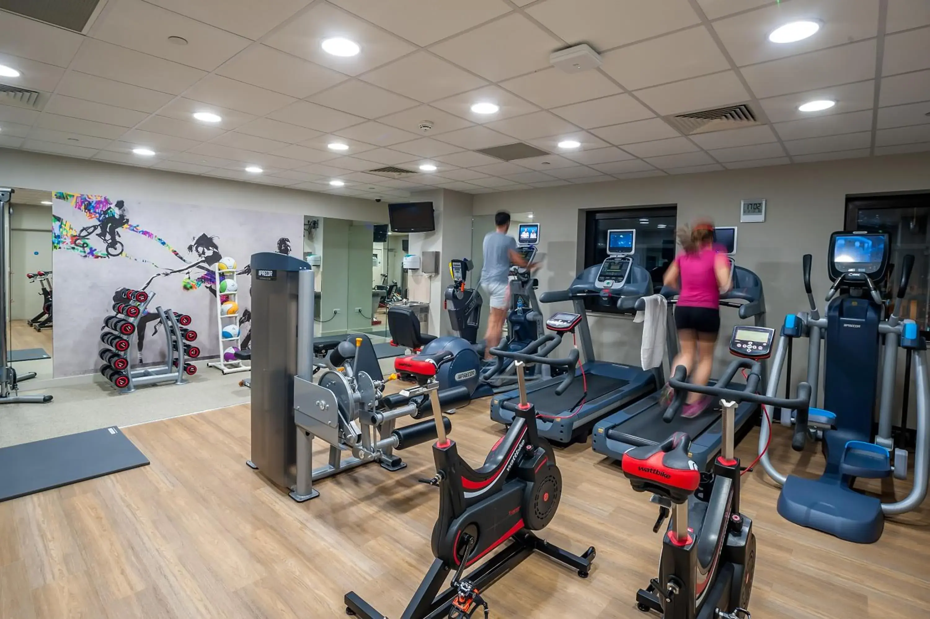 Fitness centre/facilities in Hilton London Tower Bridge Fitness centre/facilities in Hilton London Tower Bridge