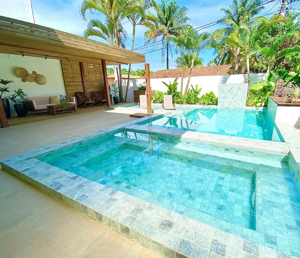 Swimming pool in Pousada Abaré