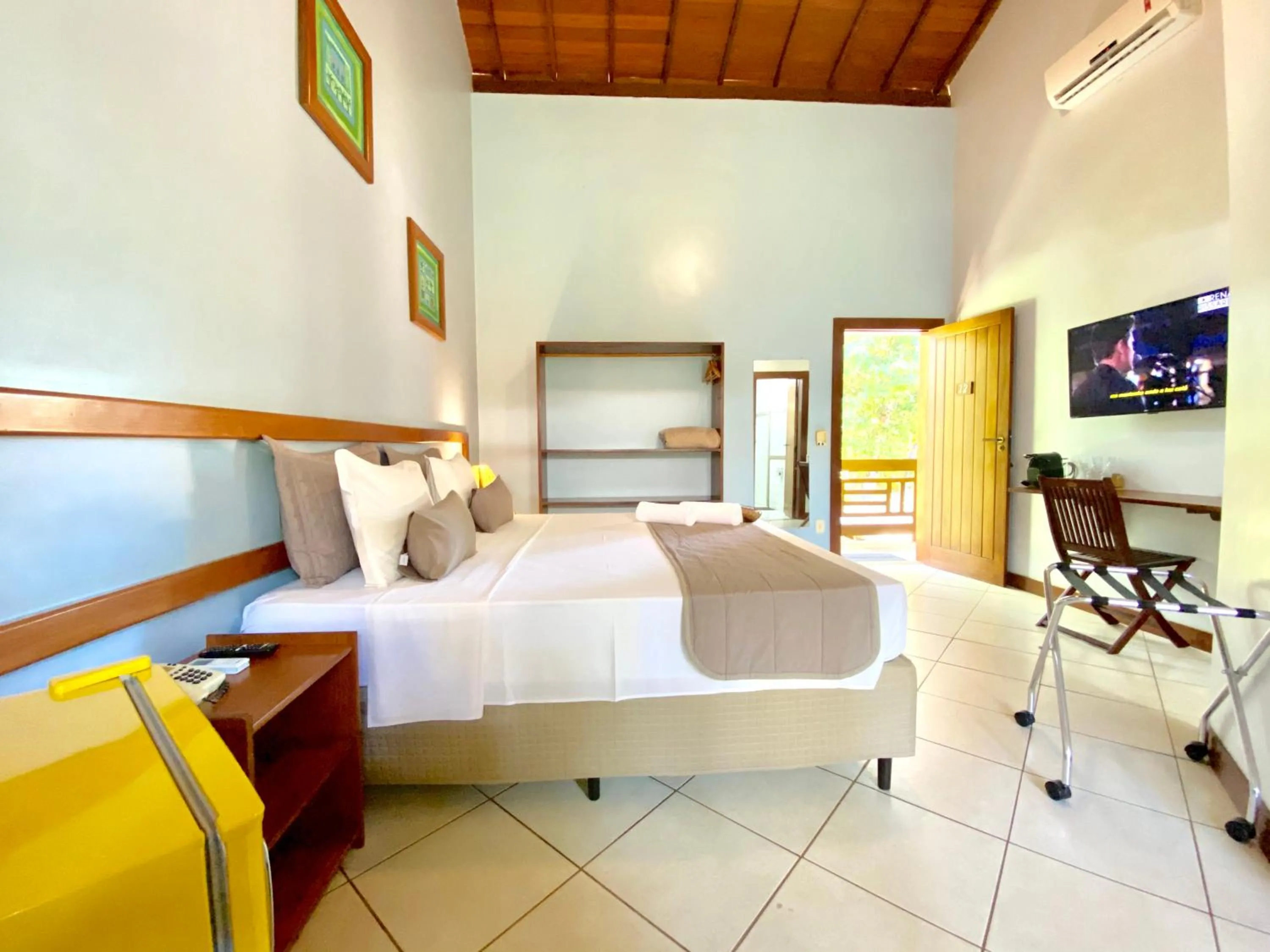 Photo of the whole room, Bed in Pousada Abaré