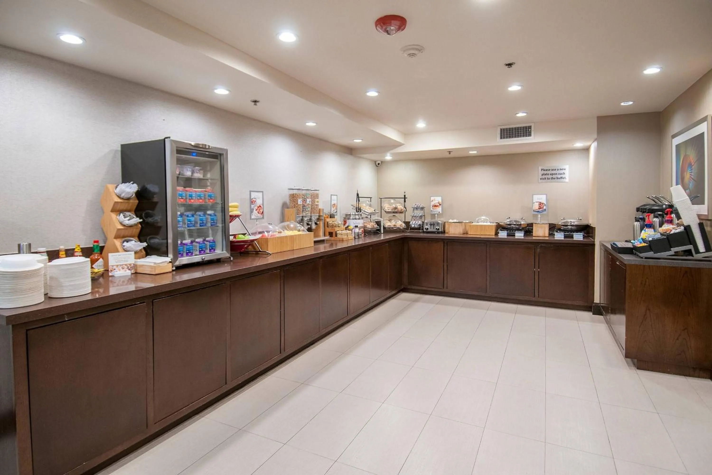 Breakfast in Fairfield Inn & Suites by Marriott Dallas DFW Airport South/Irving