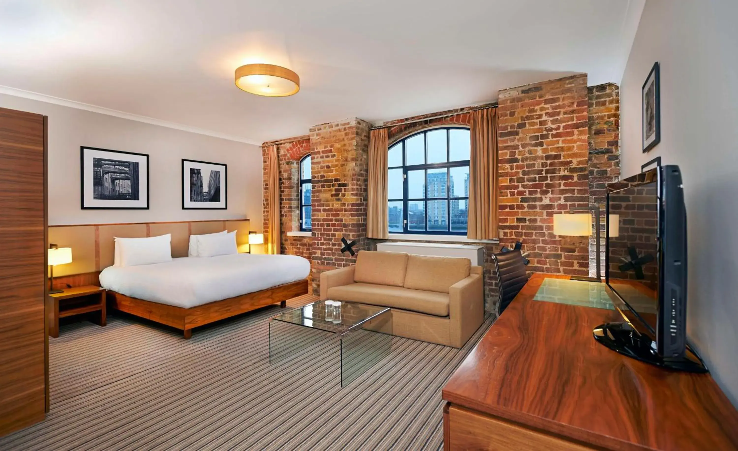 Bed in DoubleTree by Hilton London – Docklands Riverside Bed in DoubleTree by Hilton London – Docklands Riverside