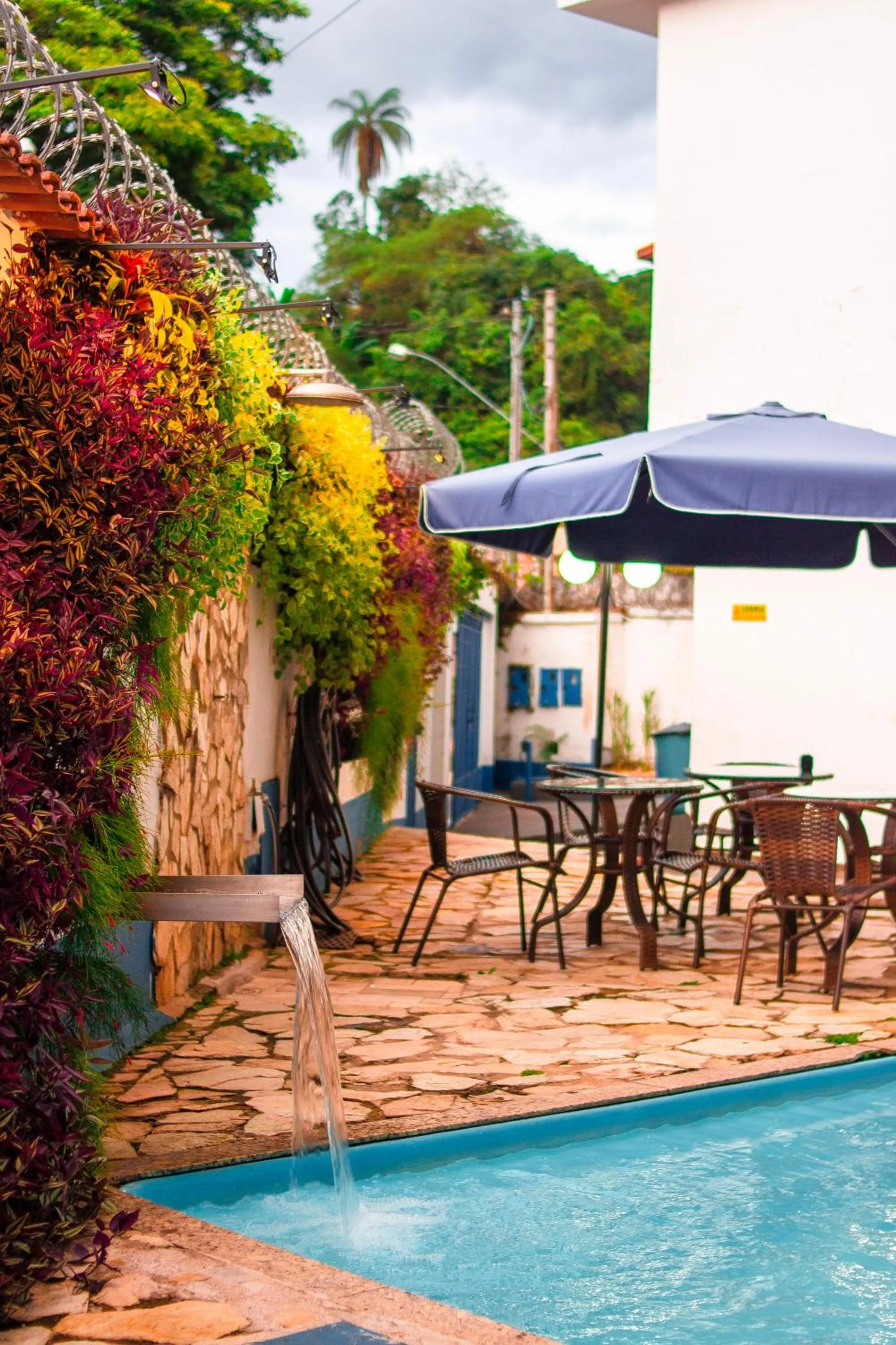 Swimming pool in Pousada Villa Real