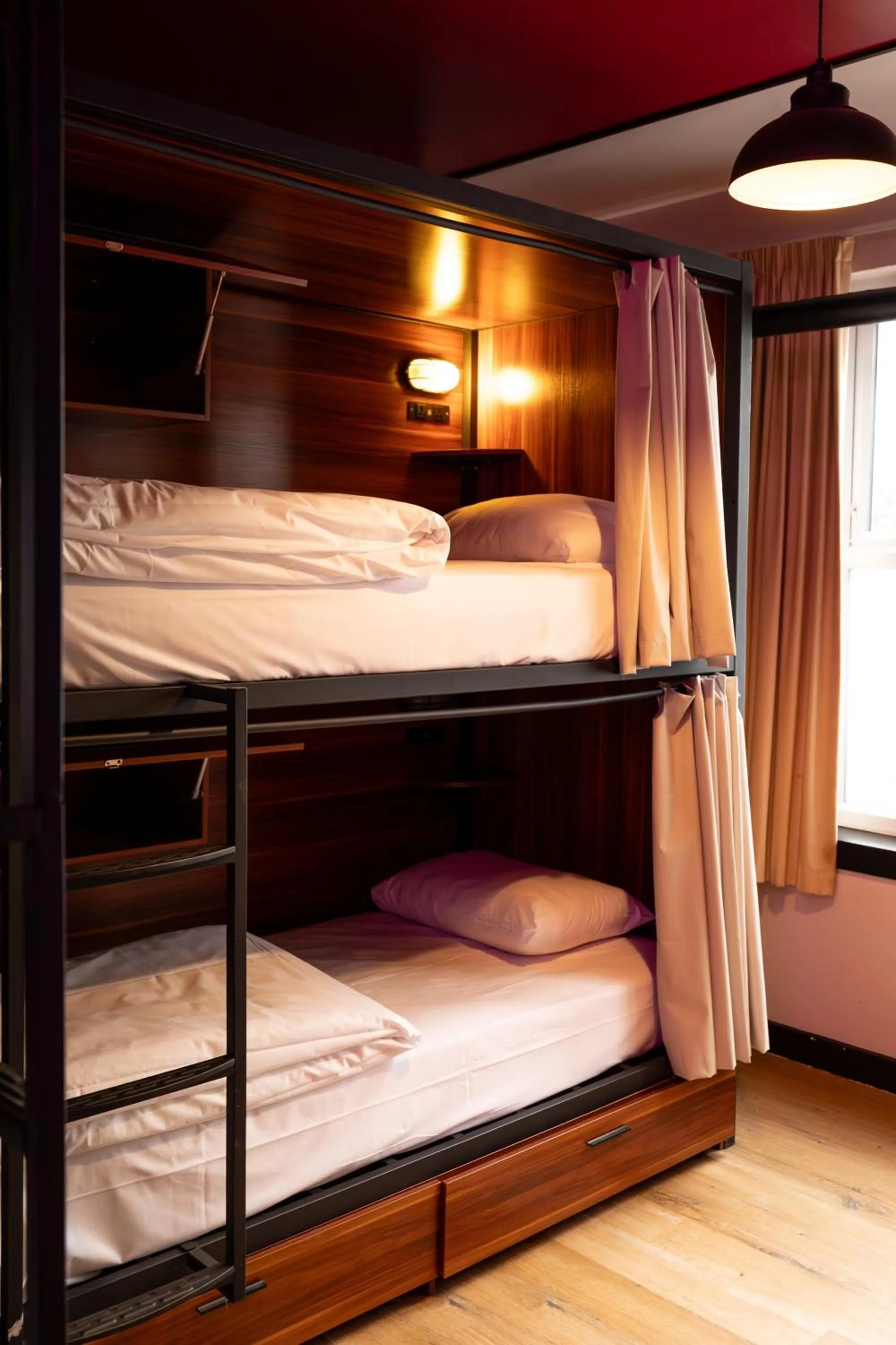 Bed in Malacuna Manchester