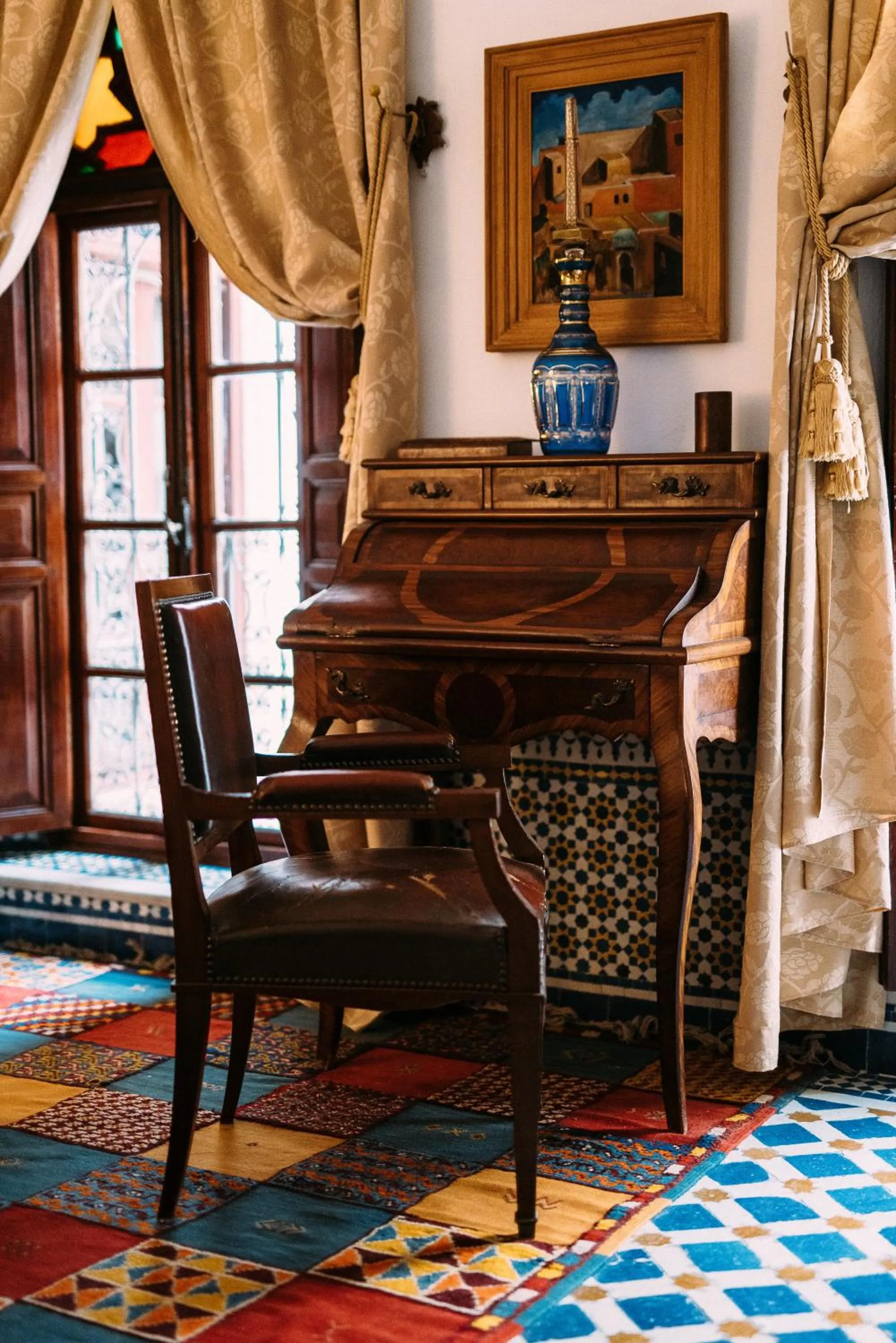 Decorative detail in La Maison Bleue Batha