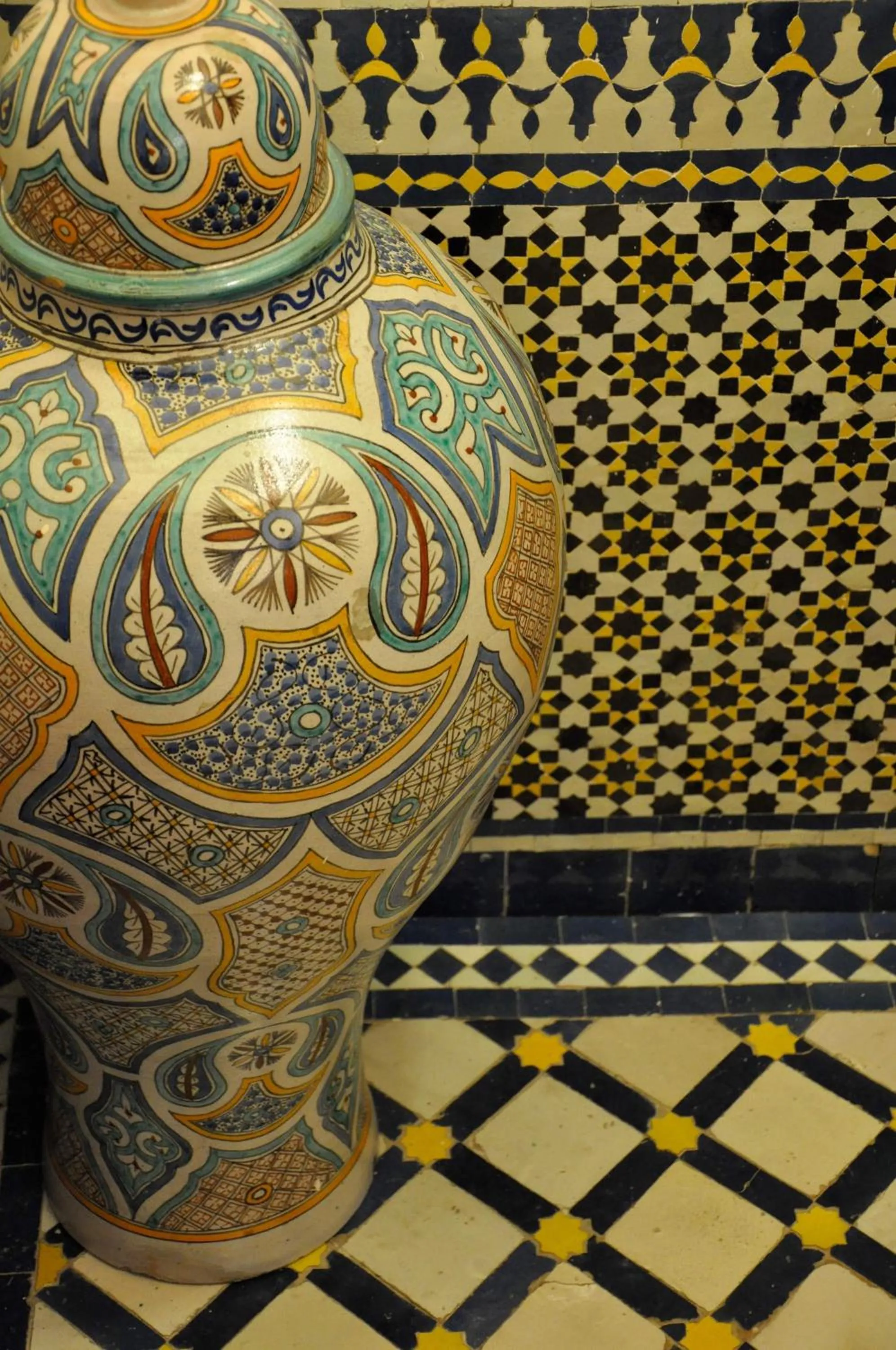 Decorative detail in La Maison Bleue Batha