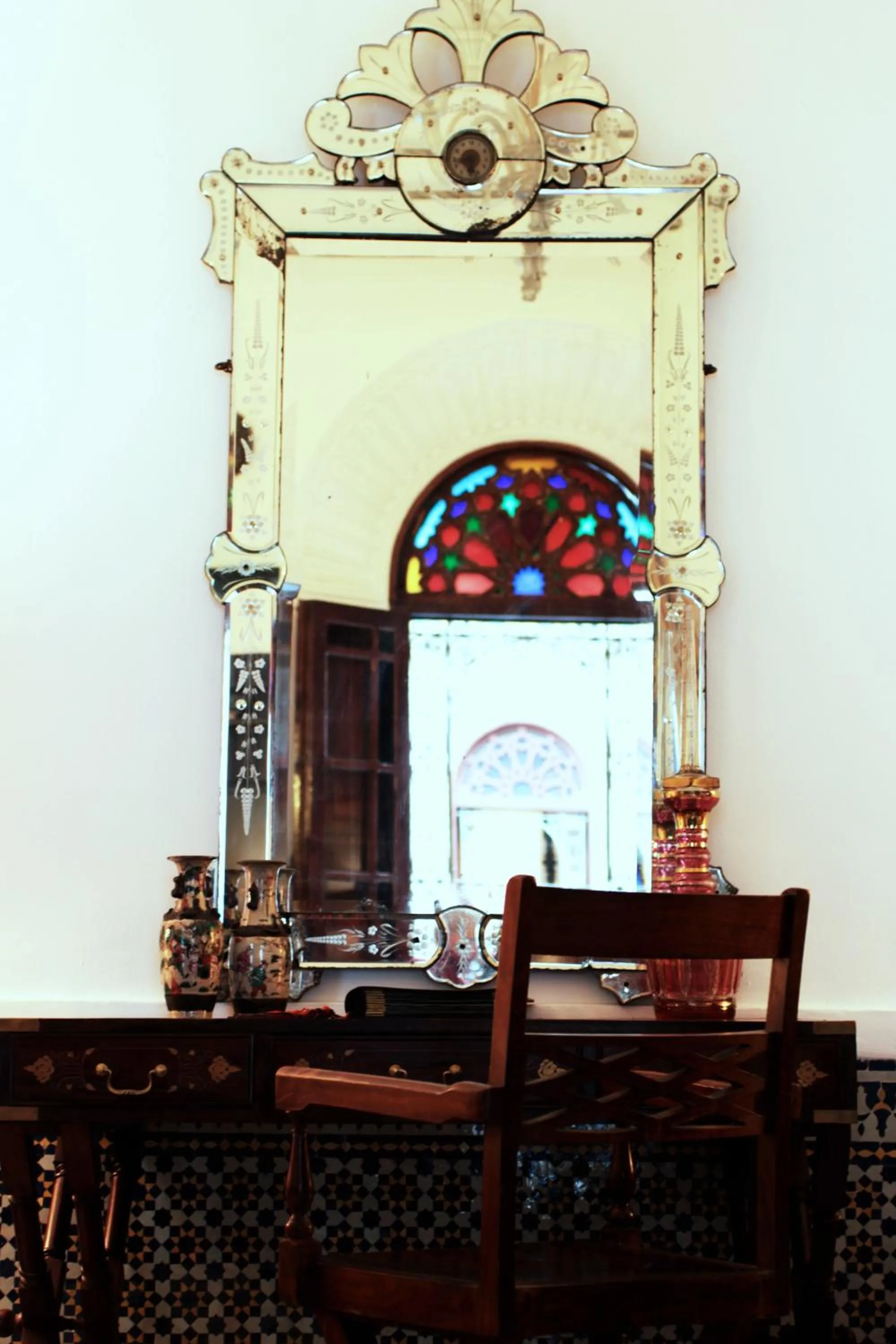 Decorative detail in La Maison Bleue Batha