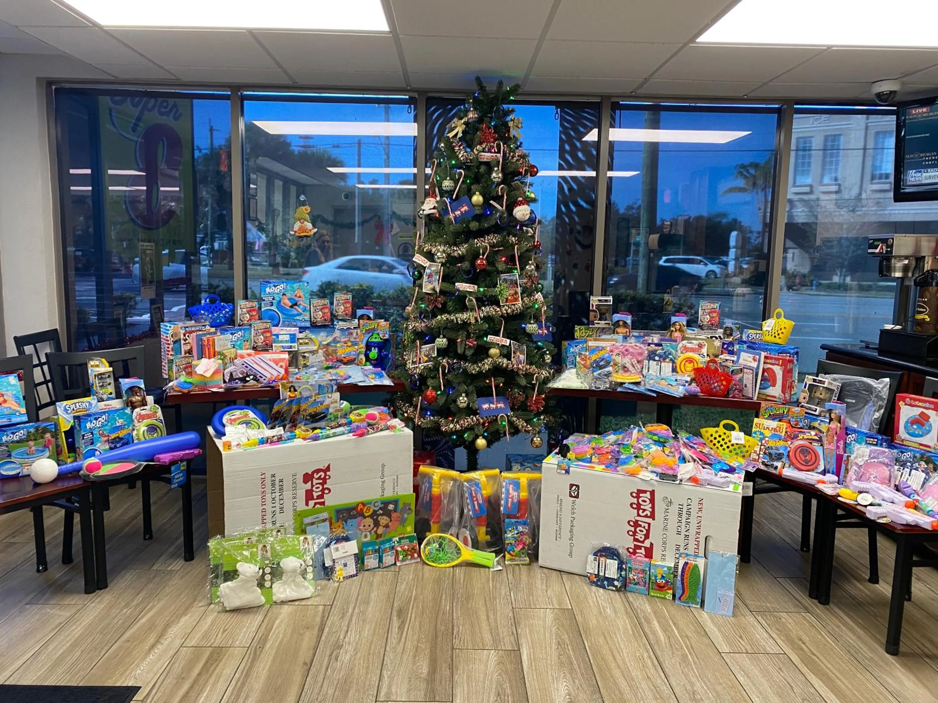 Lobby or reception in Super 8 by Wyndham Melbourne