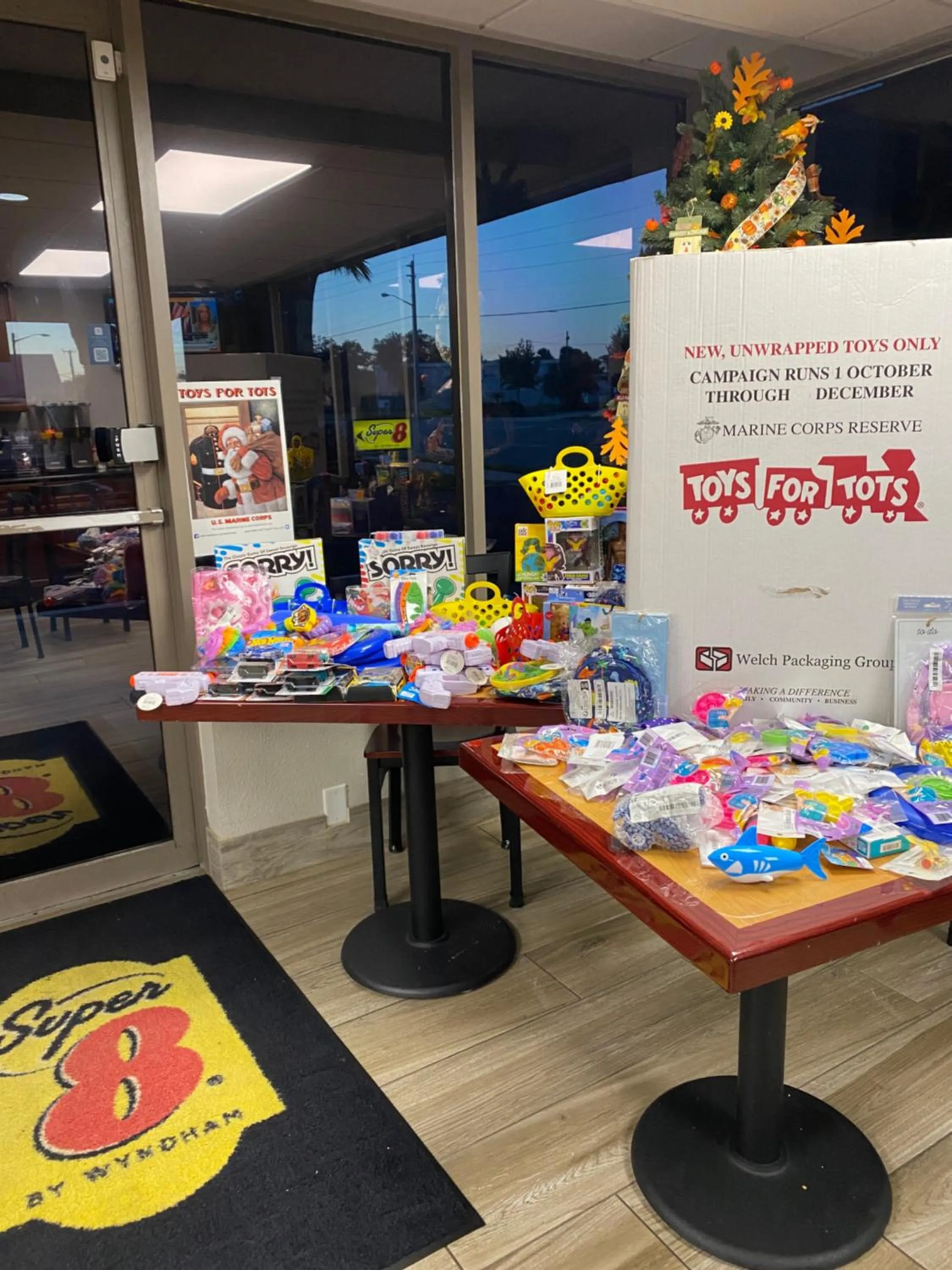 Lobby or reception in Super 8 by Wyndham Melbourne