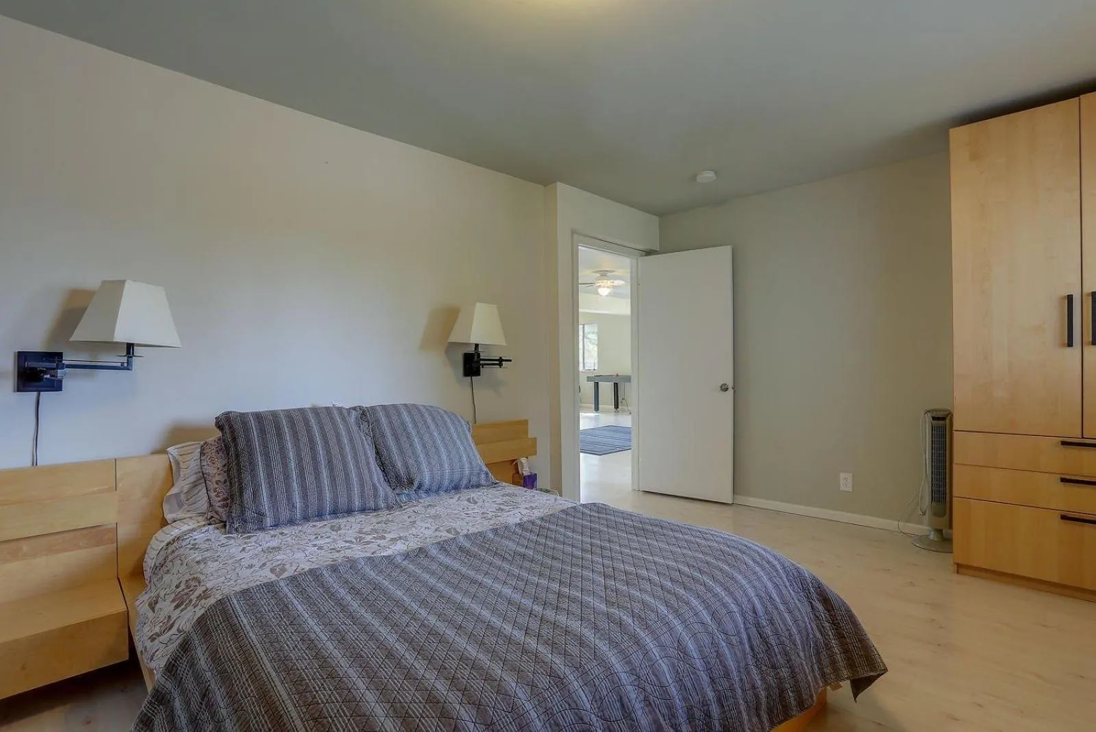 Bed in Fir Mountain Escape