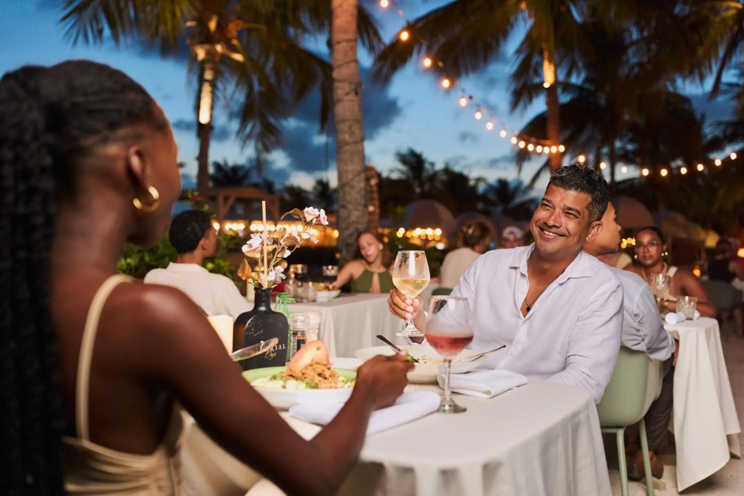 Restaurant/places to eat in Papagayo Beach Resort Restaurant/places to eat in Papagayo Beach Resort