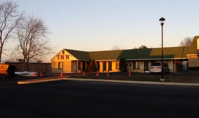 Property building in Driftwood Inn