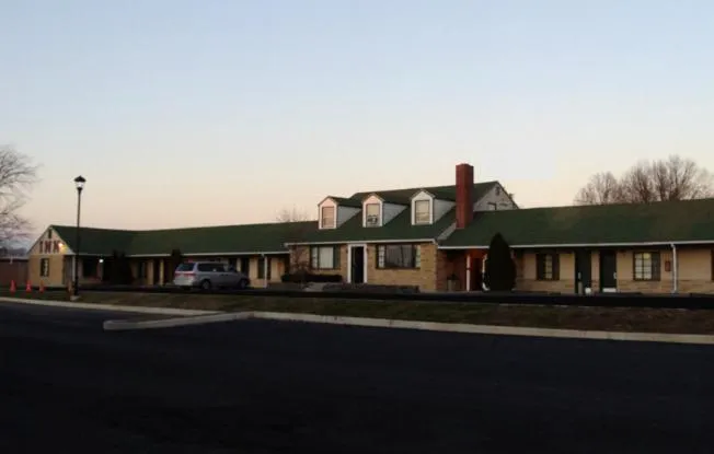 Property building in Driftwood Inn