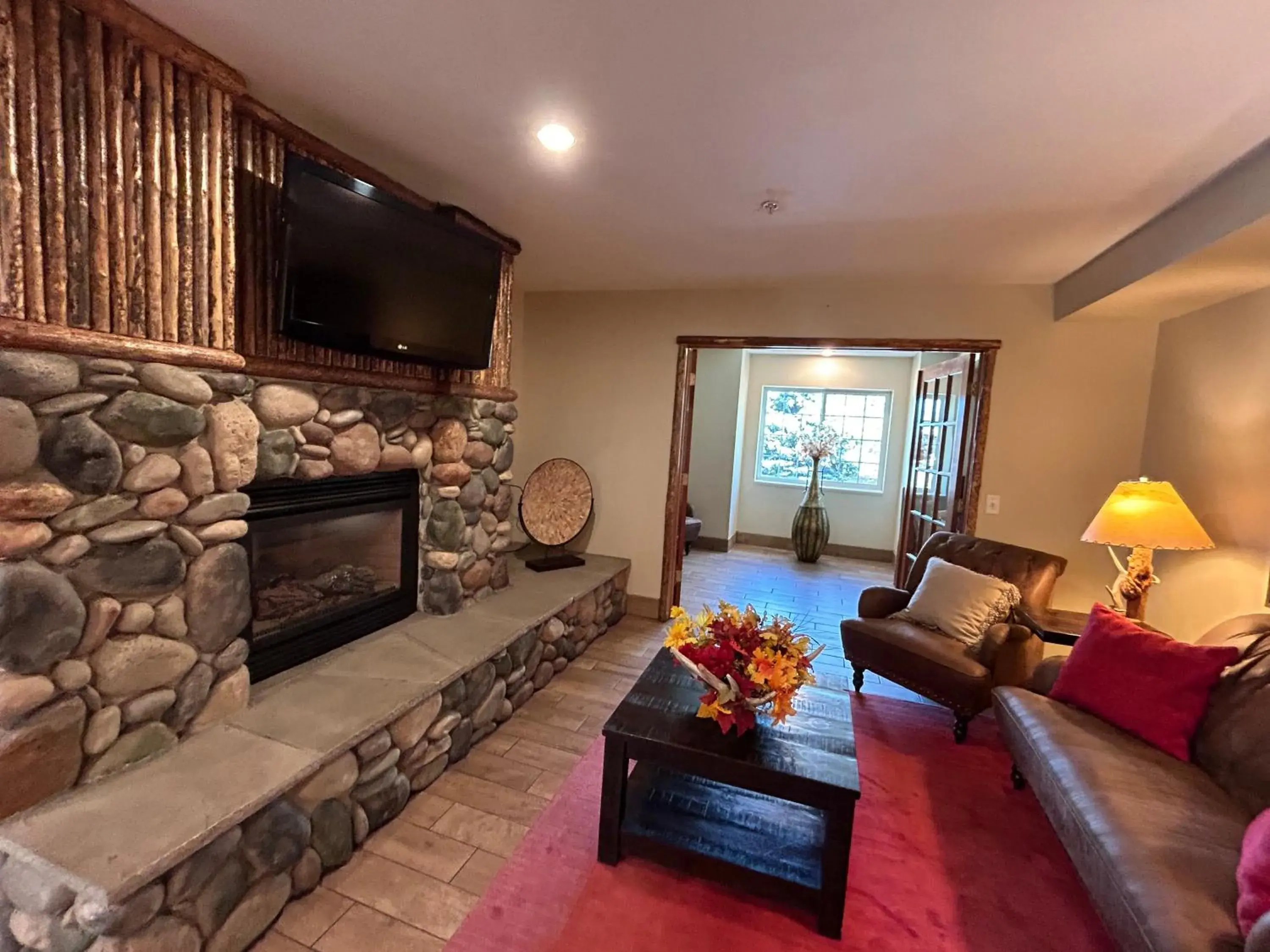 Lobby or reception in Microtel Inn & Suites by Wyndham Bozeman Lobby or reception in Microtel Inn & Suites by Wyndham Bozeman