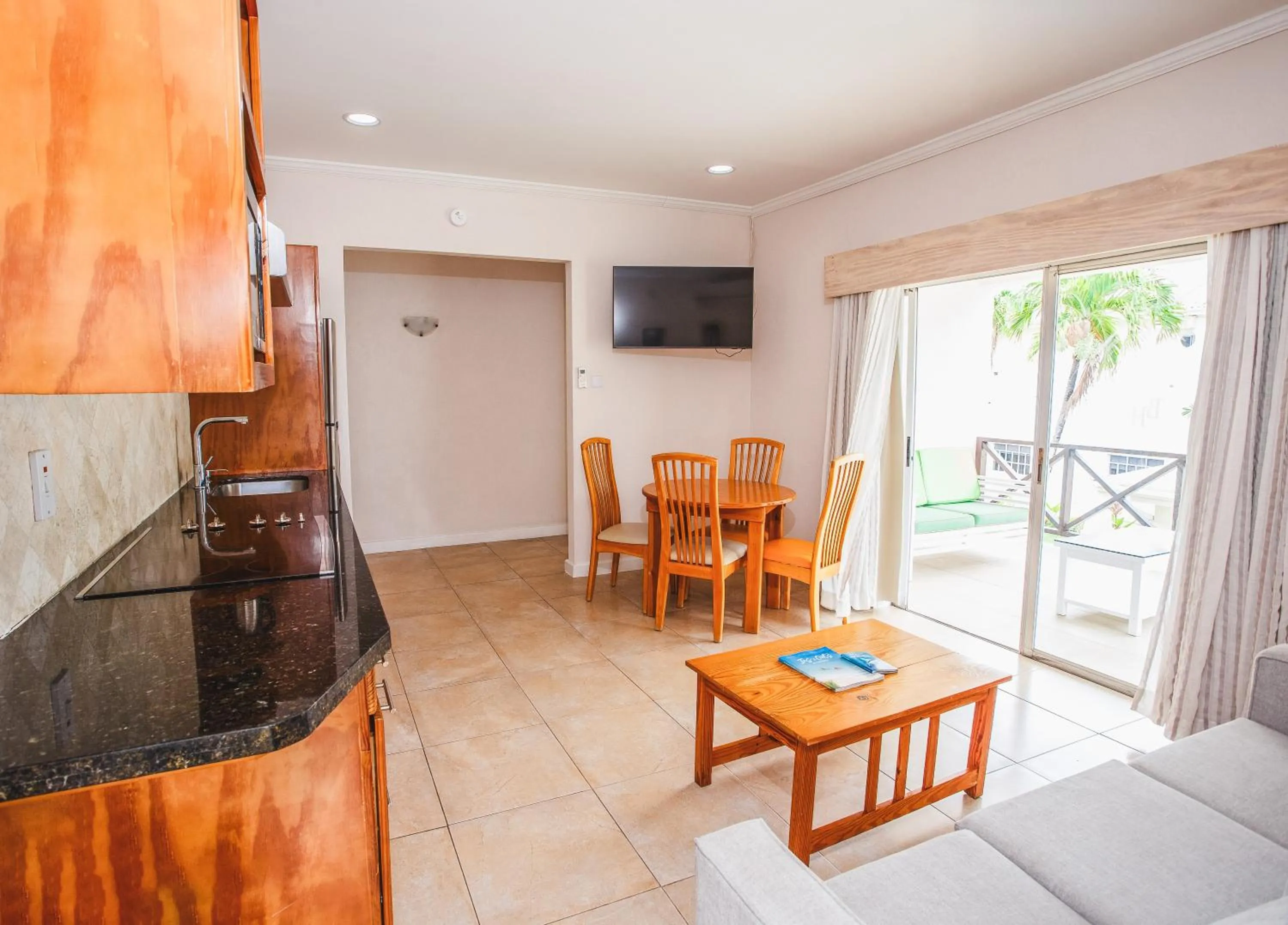 Day in Blue Horizon Hotel