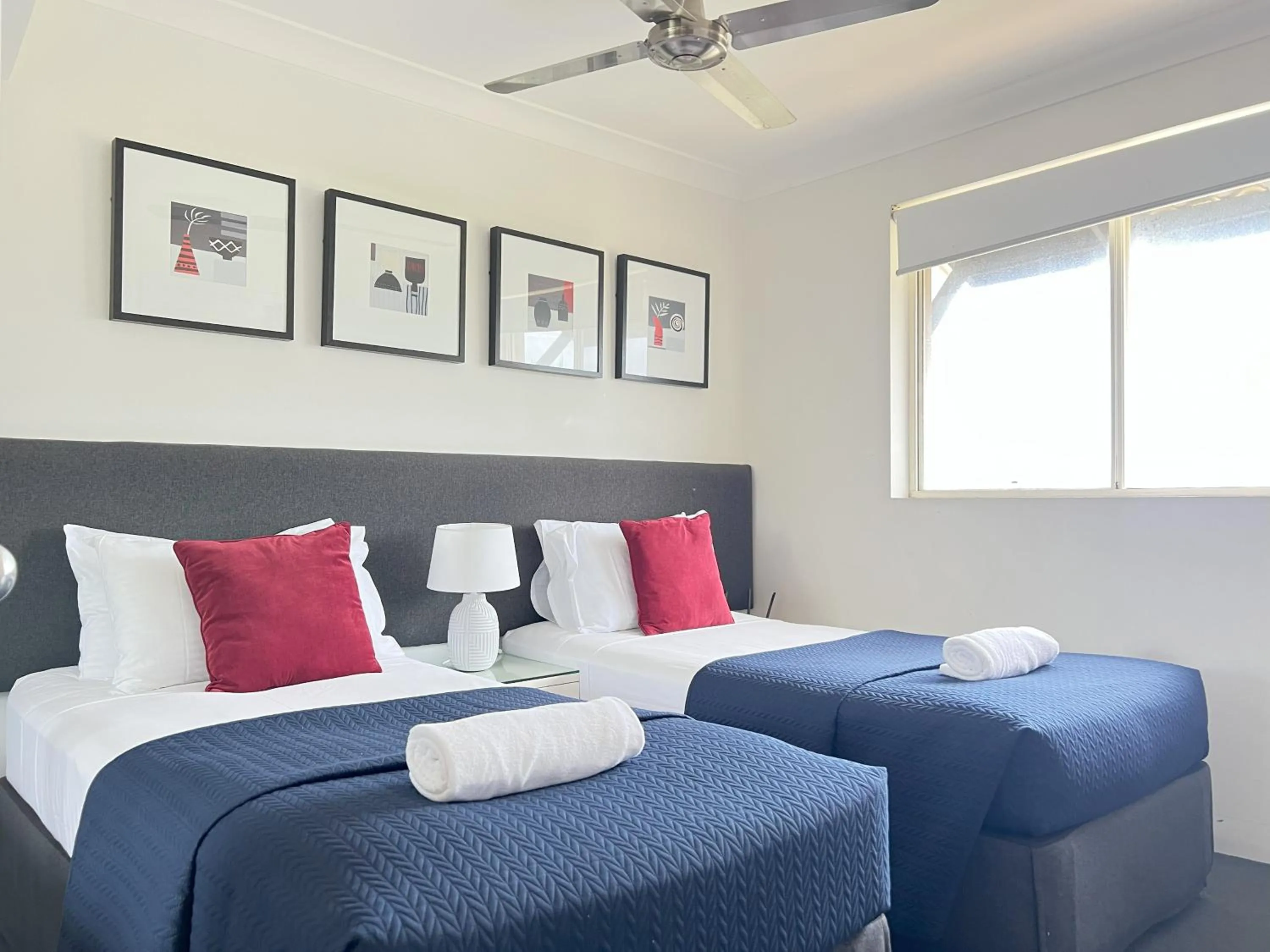 Bedroom, Bed in Montego Sands Resort