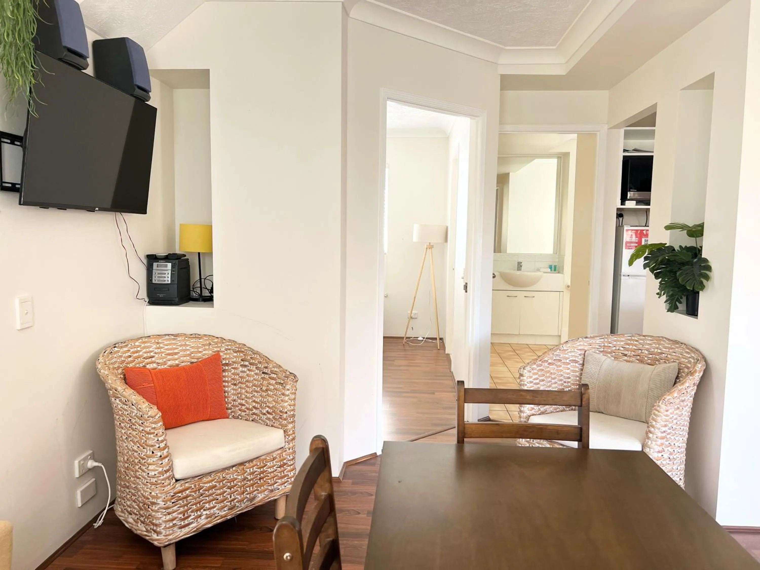 Dining area in Montego Sands Resort