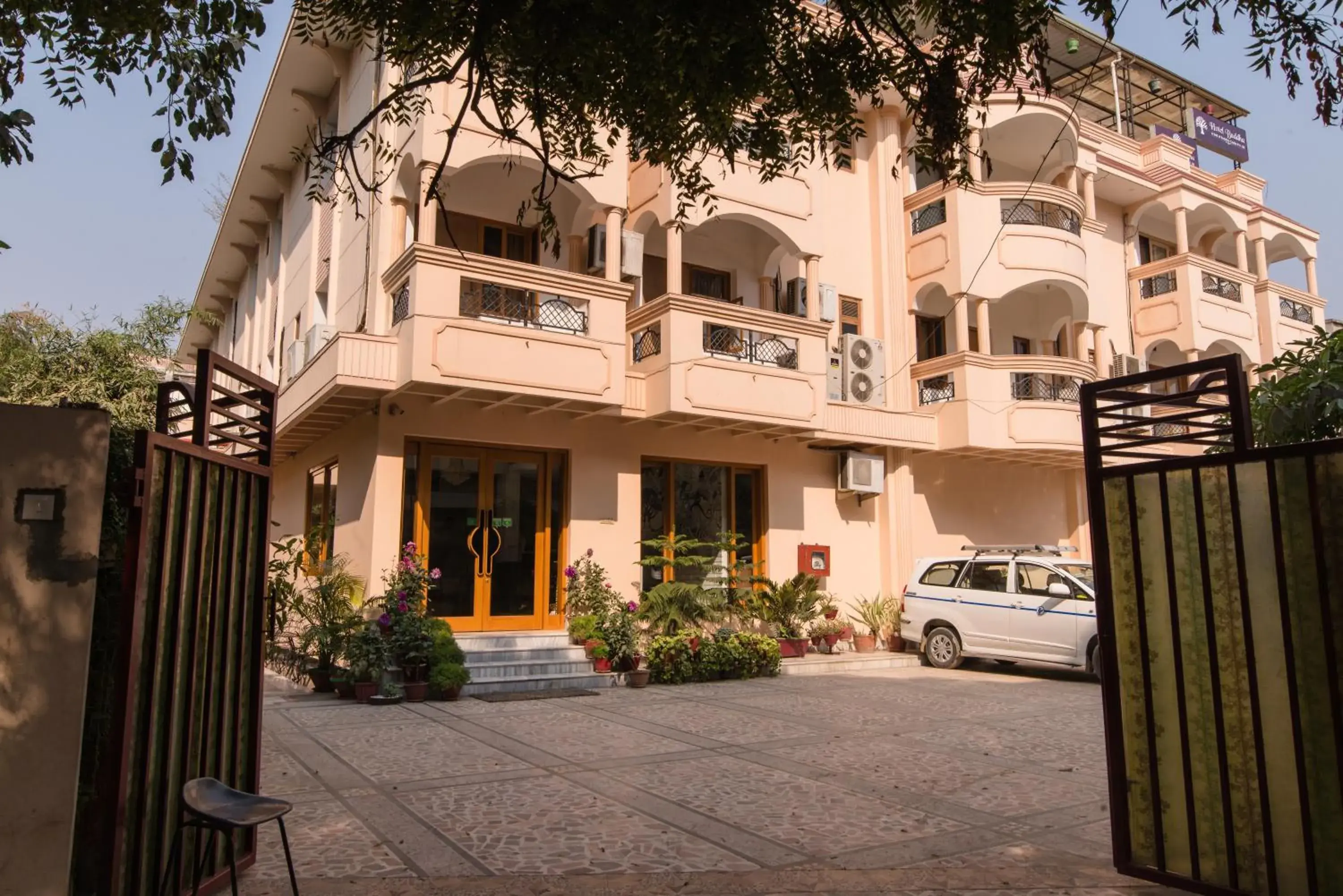 Property building in Hotel Buddha Property building in Hotel Buddha