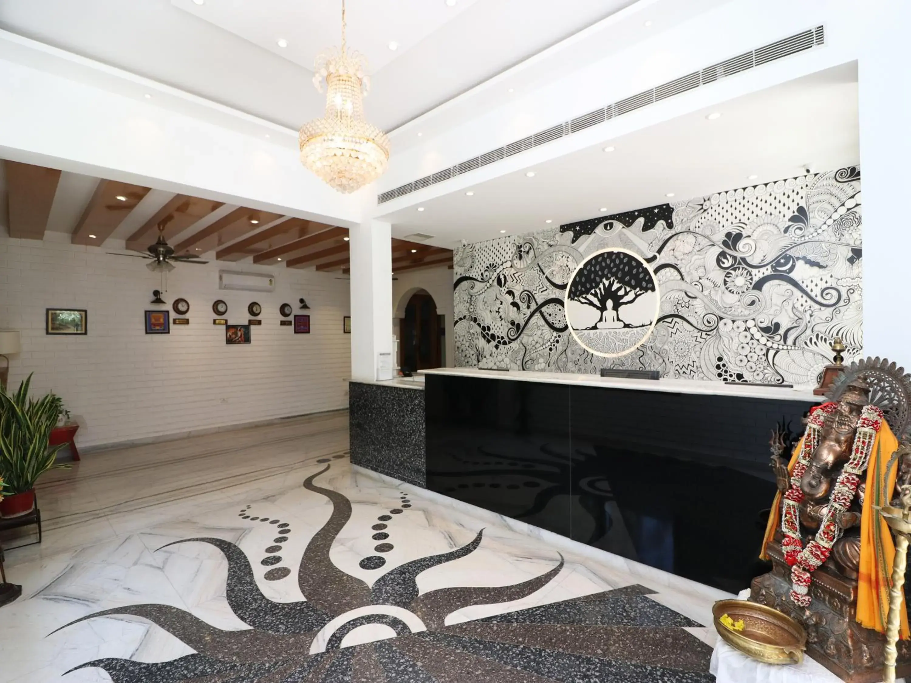 Lobby or reception in Hotel Buddha Lobby or reception in Hotel Buddha