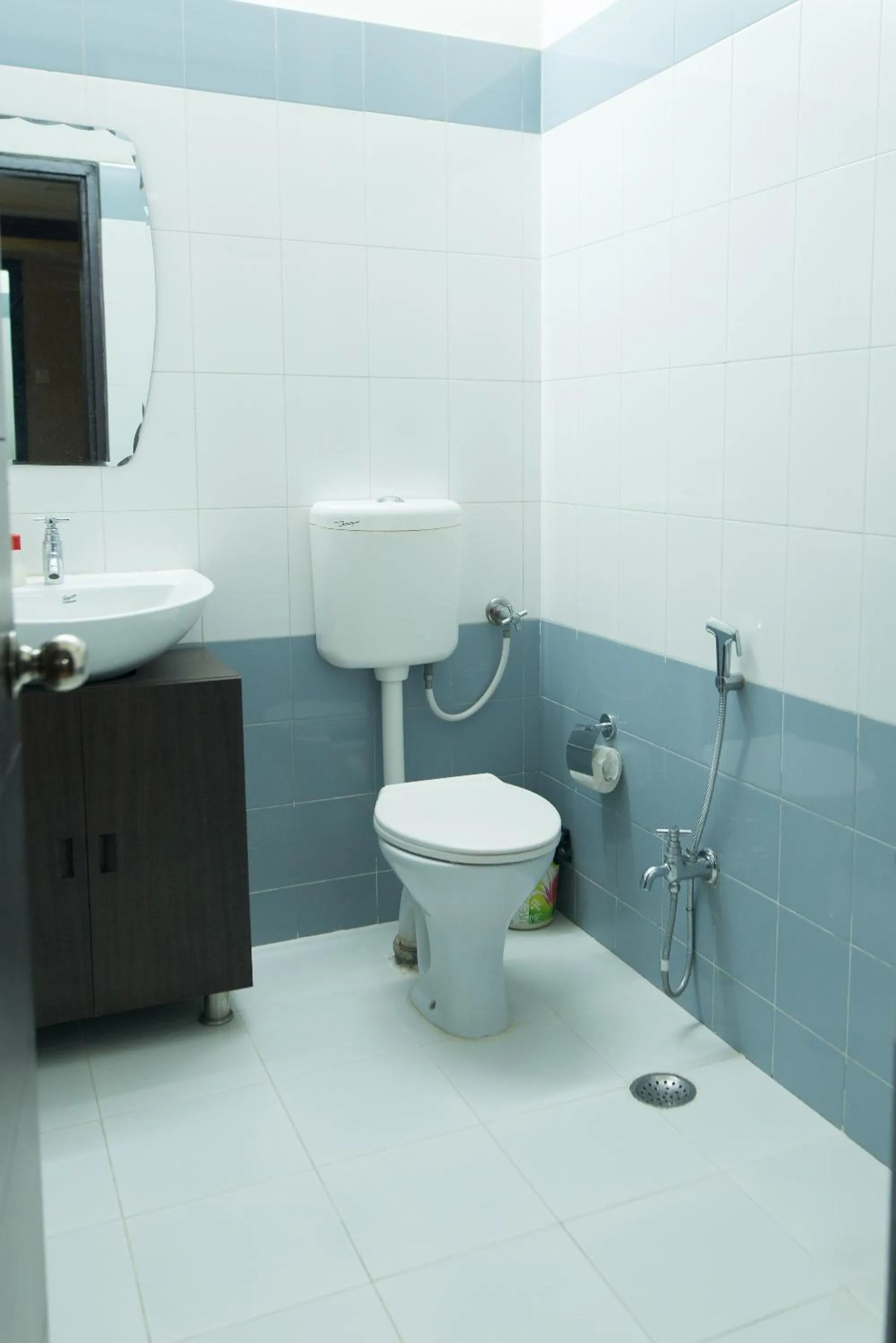 Toilet in Hotel Buddha