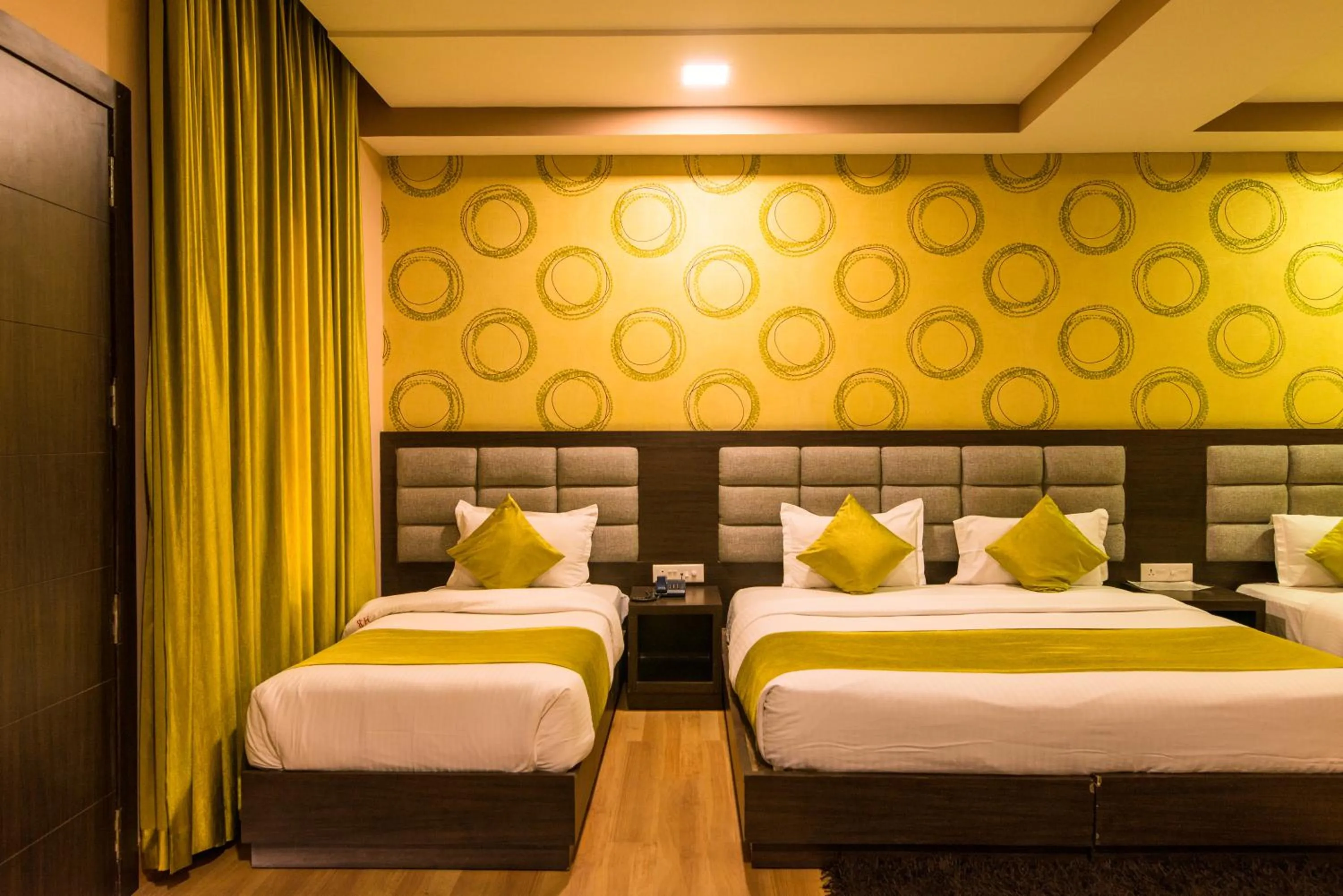 Bedroom, Bed in Hotel Buddha