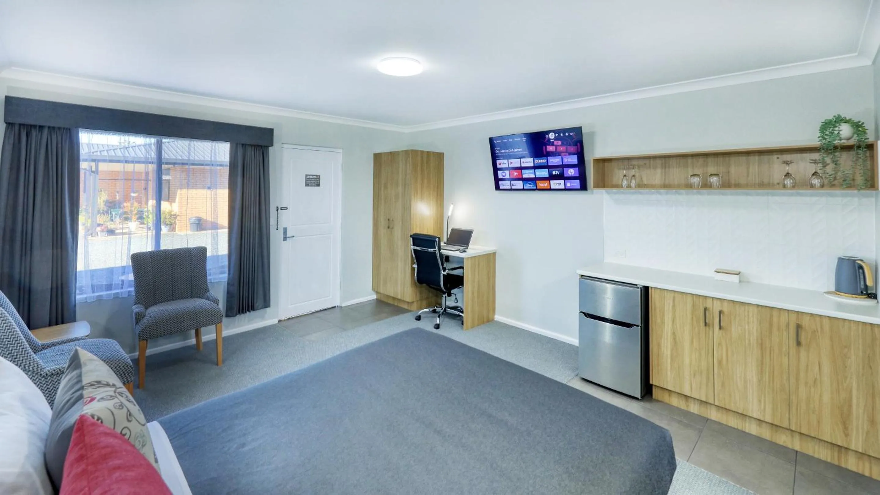 TV and multimedia in Deniliquin Motel