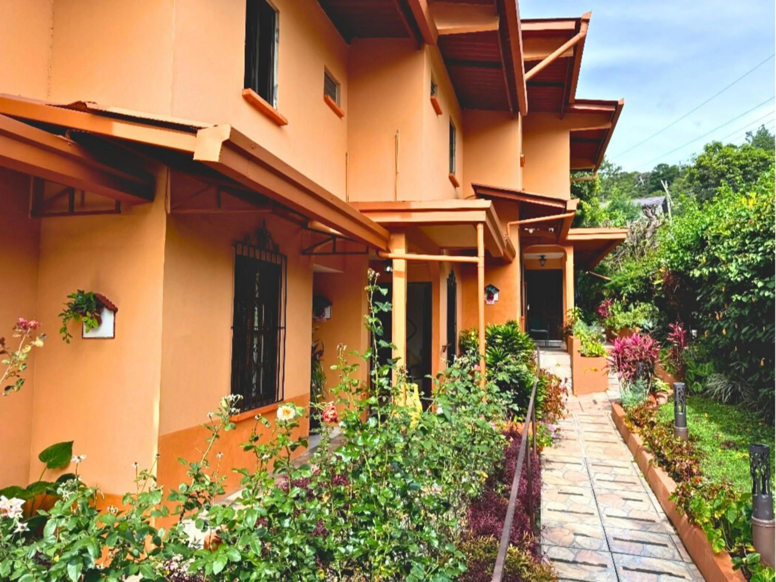 Property building in Aparthotel Los Pinos