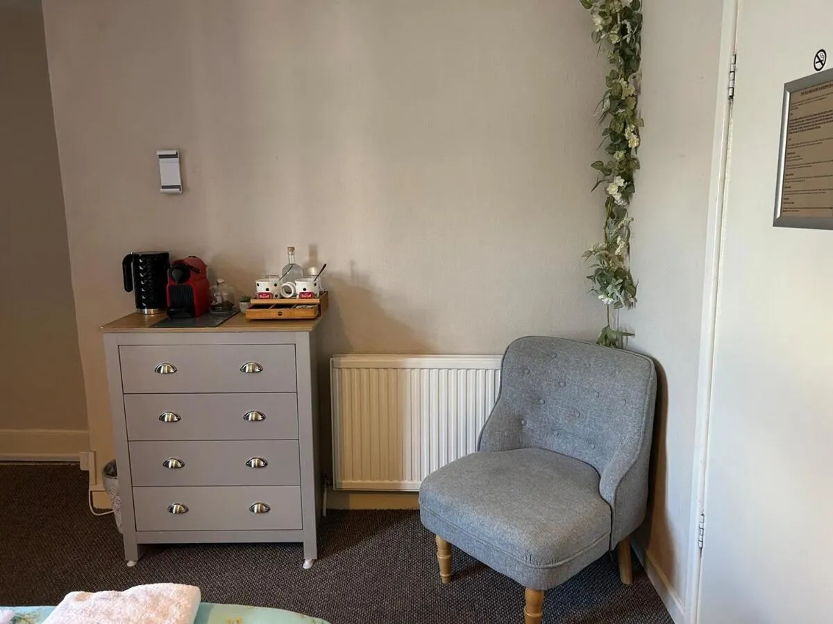 The Old Brasserie & Rooms @ no.8