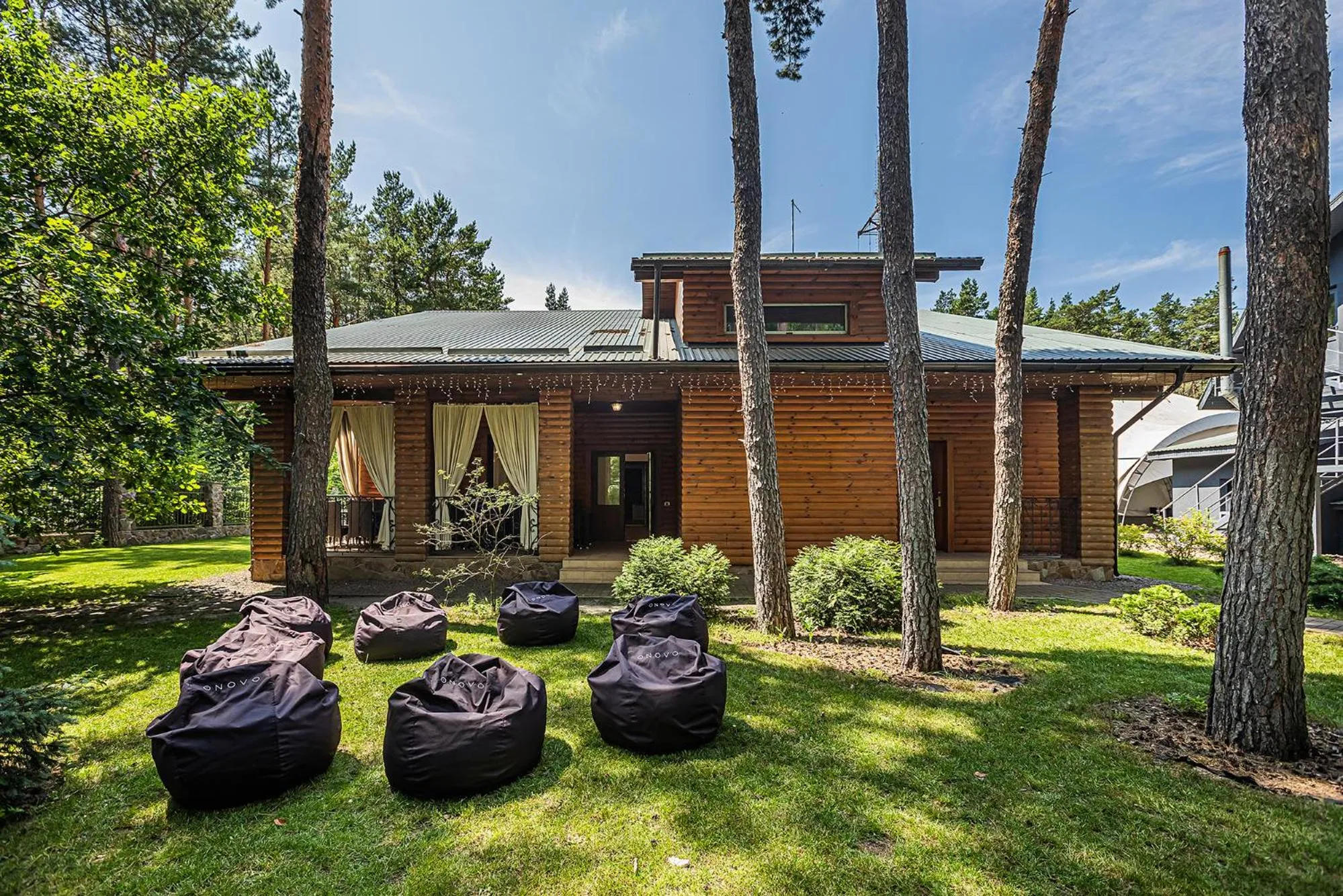 Facade/entrance in ONOVO Dendra Hotel