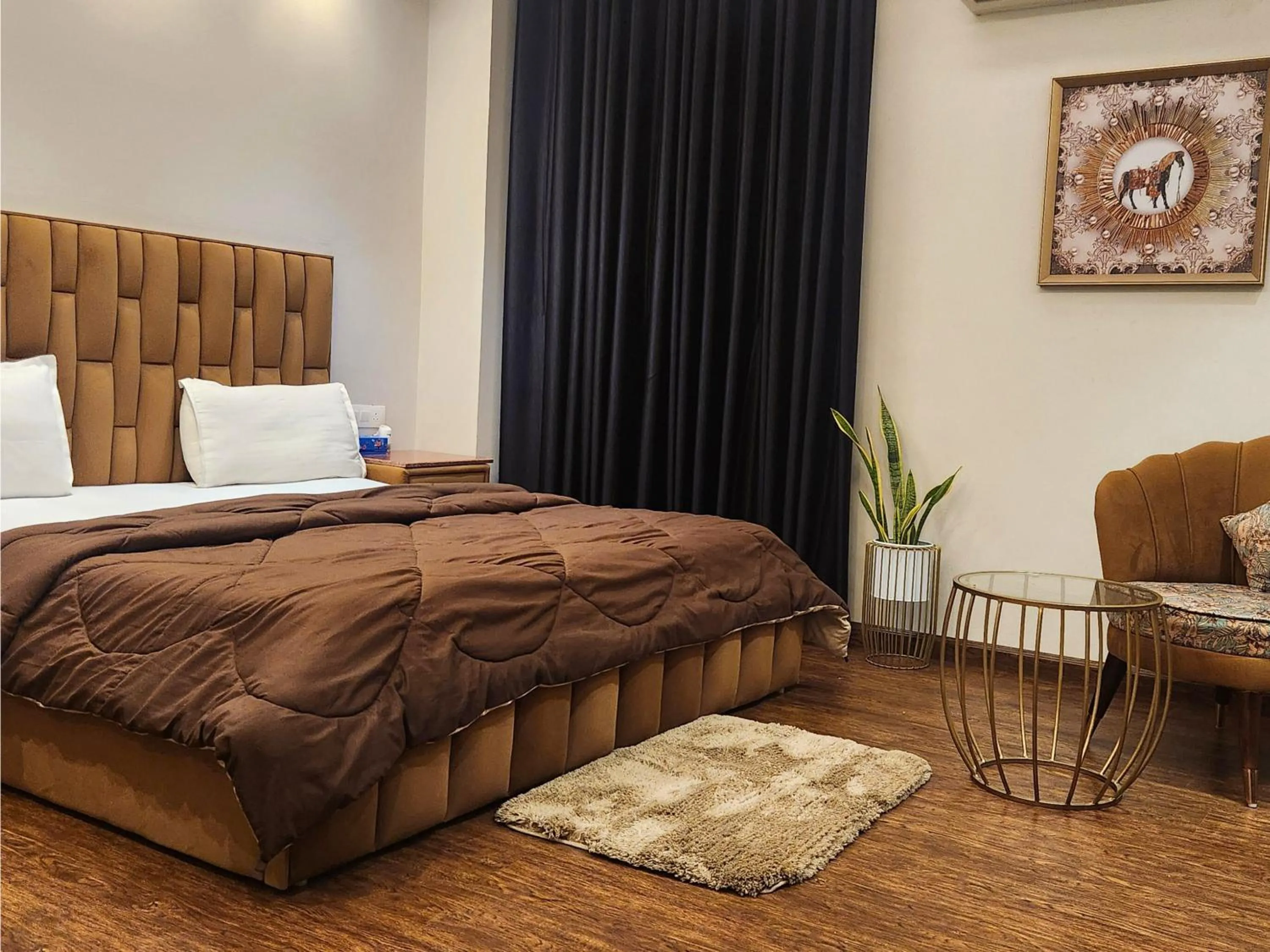 View (from property/room), Bed in Hotel City Premier - Near Galleria Market , Super Mart-1 DLF Gurgaon